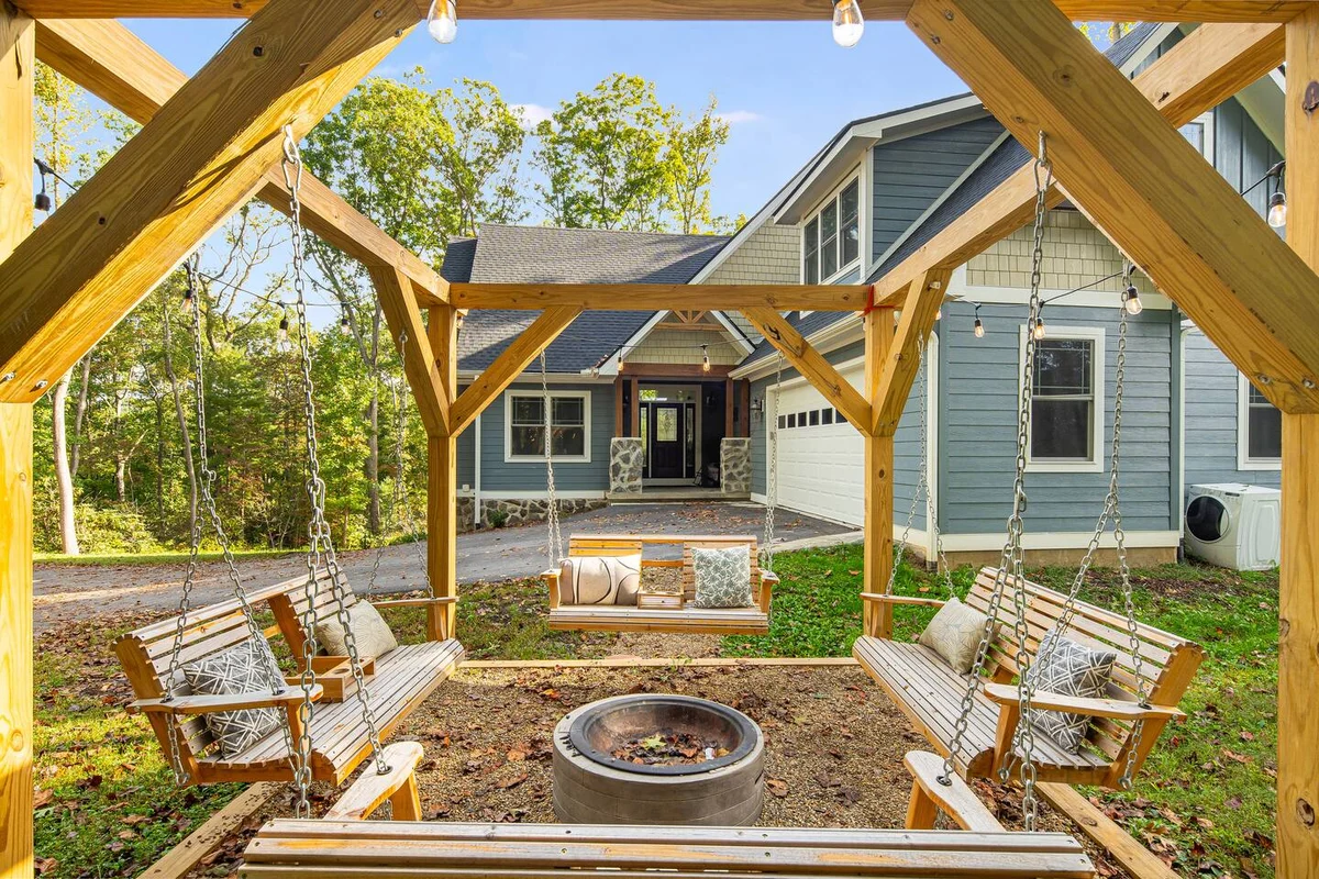 Secluded 5BR Stay,HotTub,Sauna,GameRoom,FirePit #127