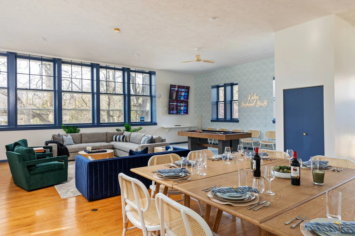 SchoolHouse now Lux BNB! Gym, Sauna, HotTub, GameRoom #14