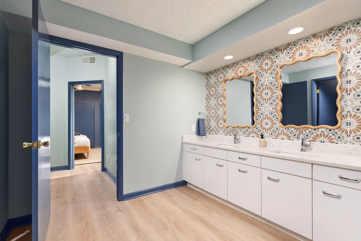 SchoolHouse now Lux BNB! Gym, Sauna, HotTub, GameRoom #9
