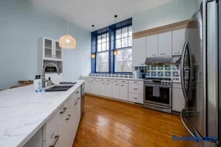 SchoolHouse now Lux BNB! Gym, Sauna, HotTub, GameRoom #139