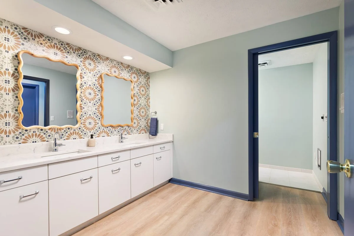 SchoolHouse now Lux BNB! Gym, Sauna, HotTub, GameRoom #96