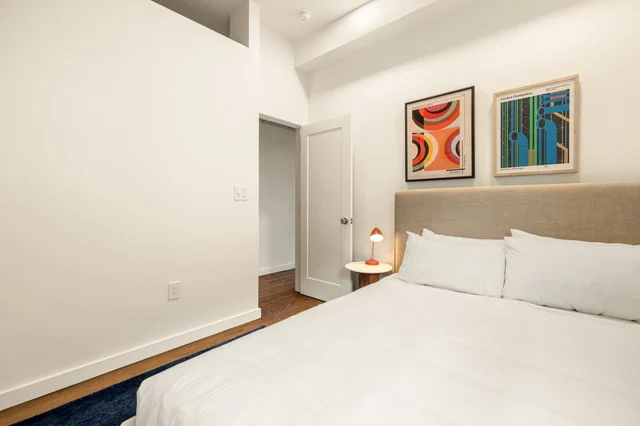 Bedroom 1 image 1