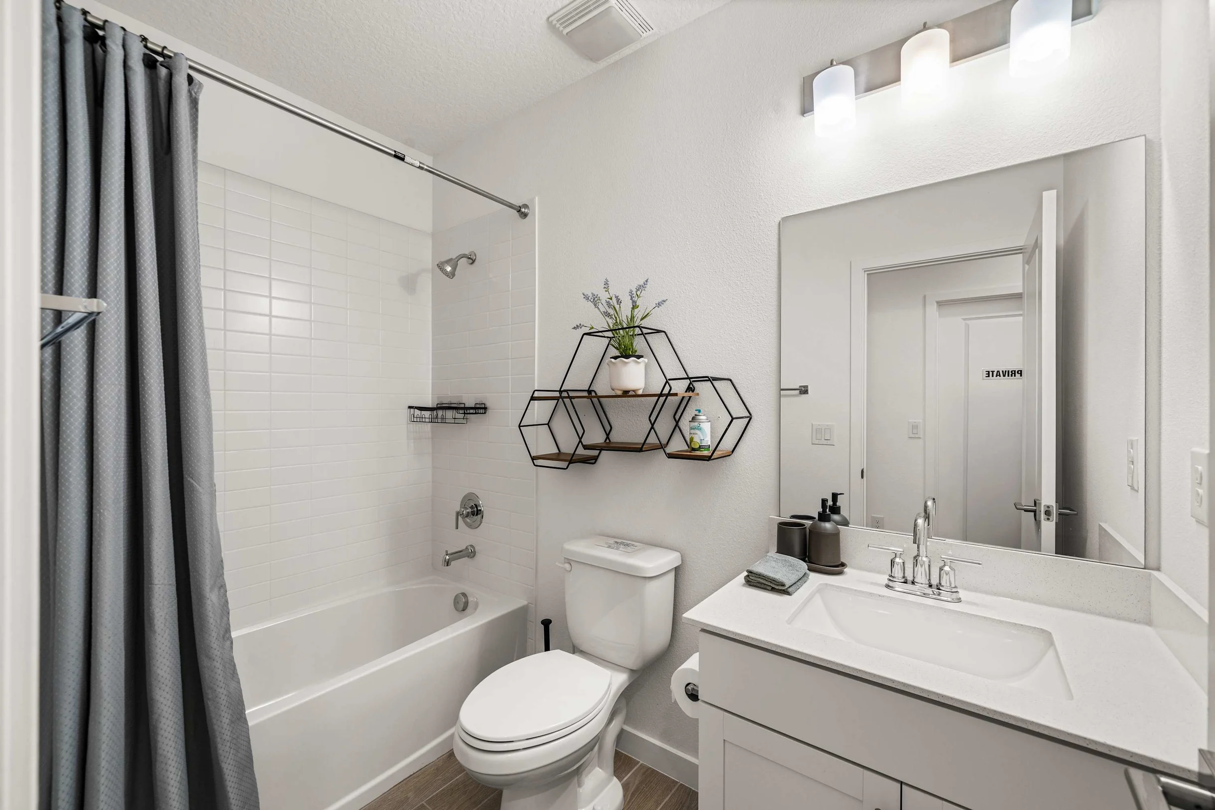 3803 Ocala #32