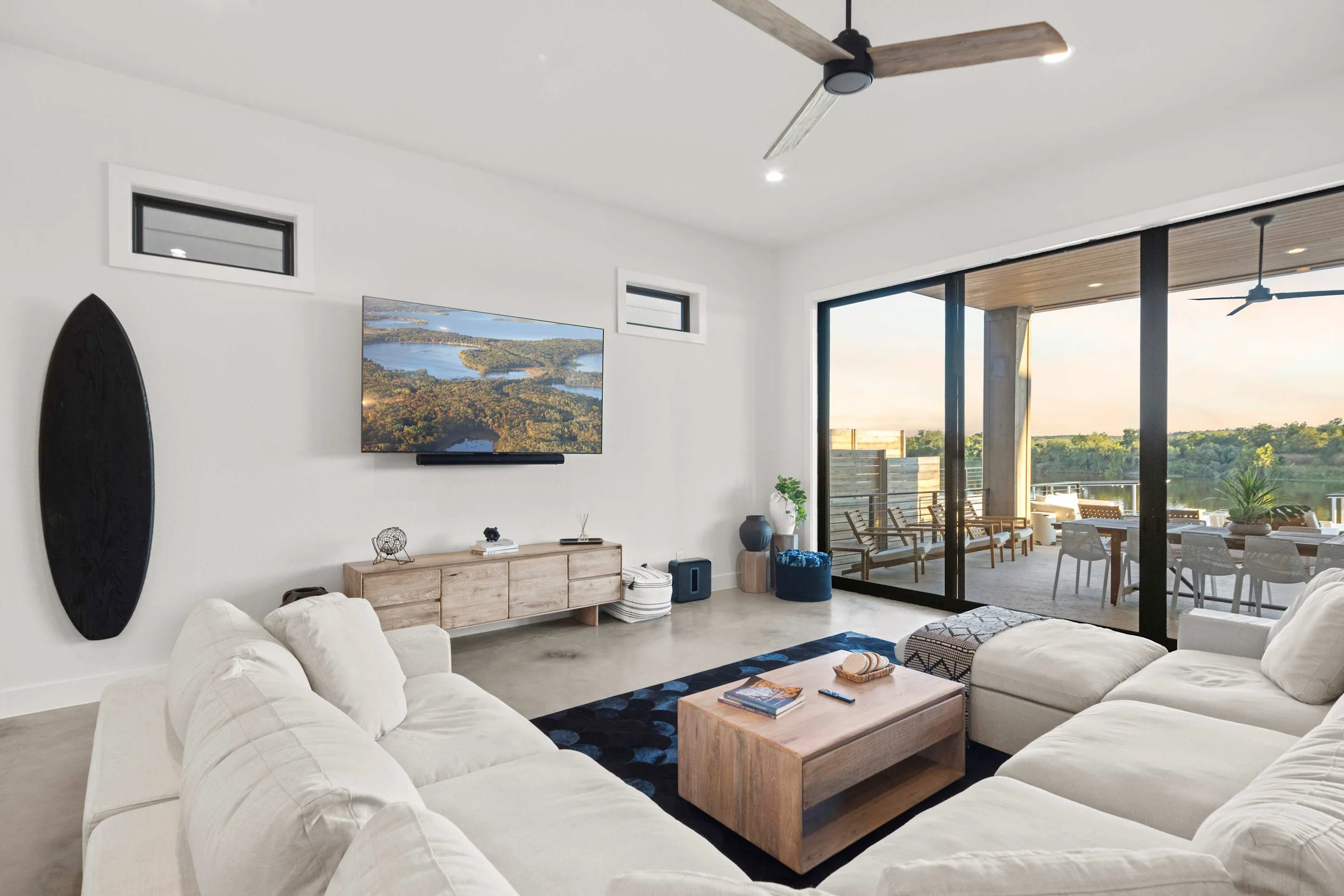 The Enclave | Kid's Play Zone | Game Room | Infinity Pool + Spa | 9 Mi to Winery #101