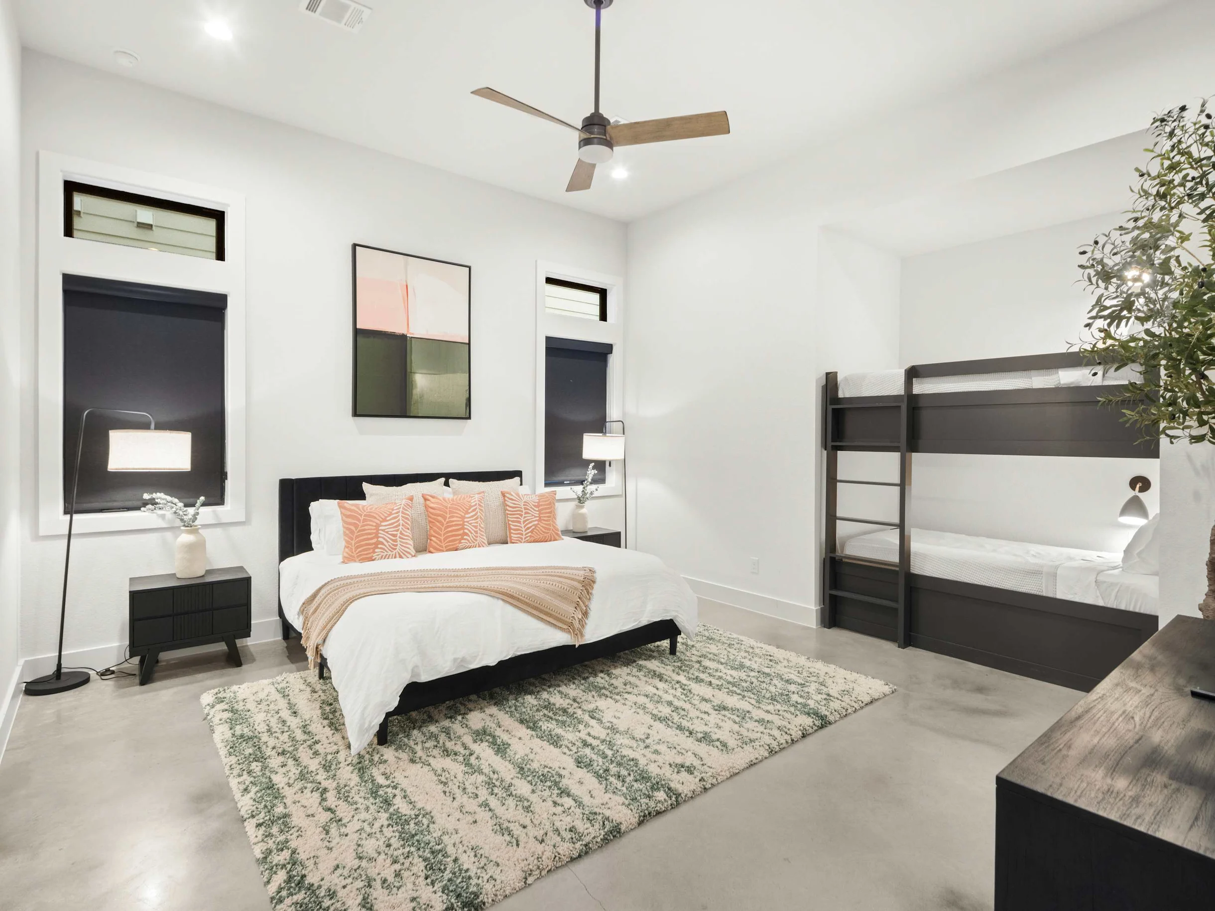 The Enclave | Kid's Play Zone | Game Room | Infinity Pool + Spa | 9 Mi to Winery #67