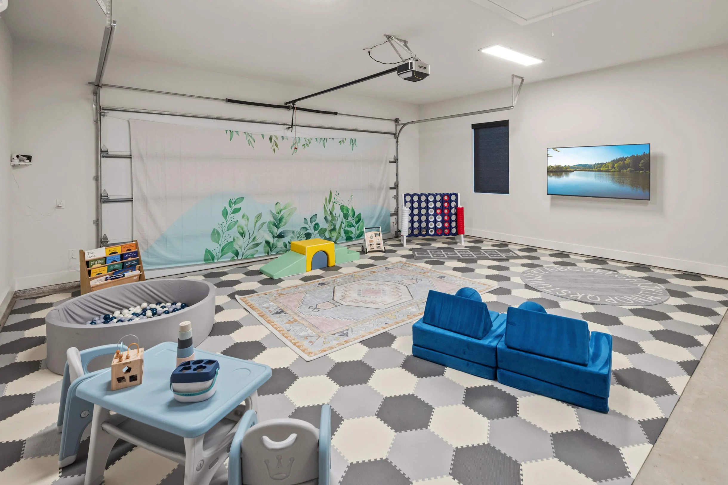 The Enclave | Kid's Play Zone | Game Room | Infinity Pool + Spa | 9 Mi to Winery #66