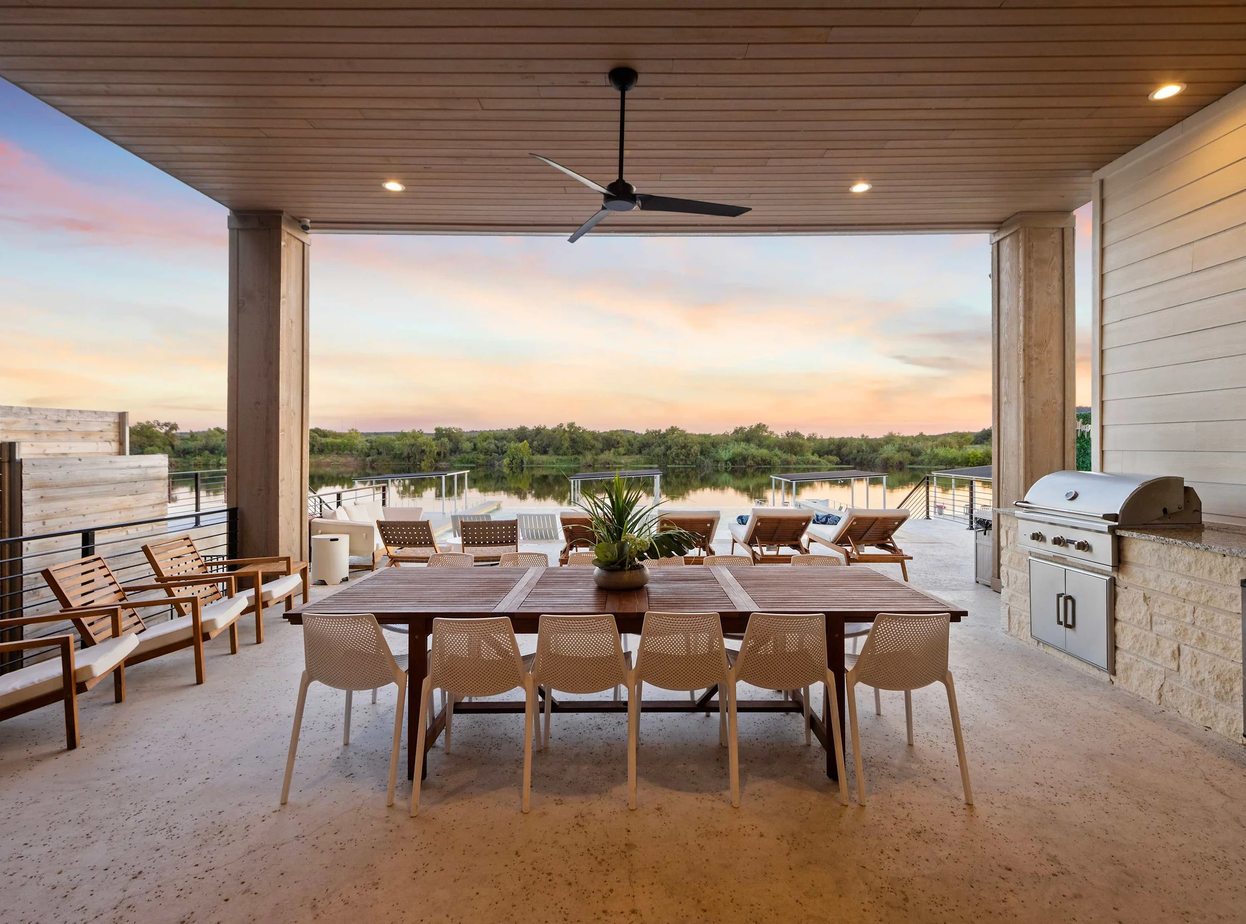 The Enclave | Kid's Play Zone | Game Room | Infinity Pool + Spa | 9 Mi to Winery #103