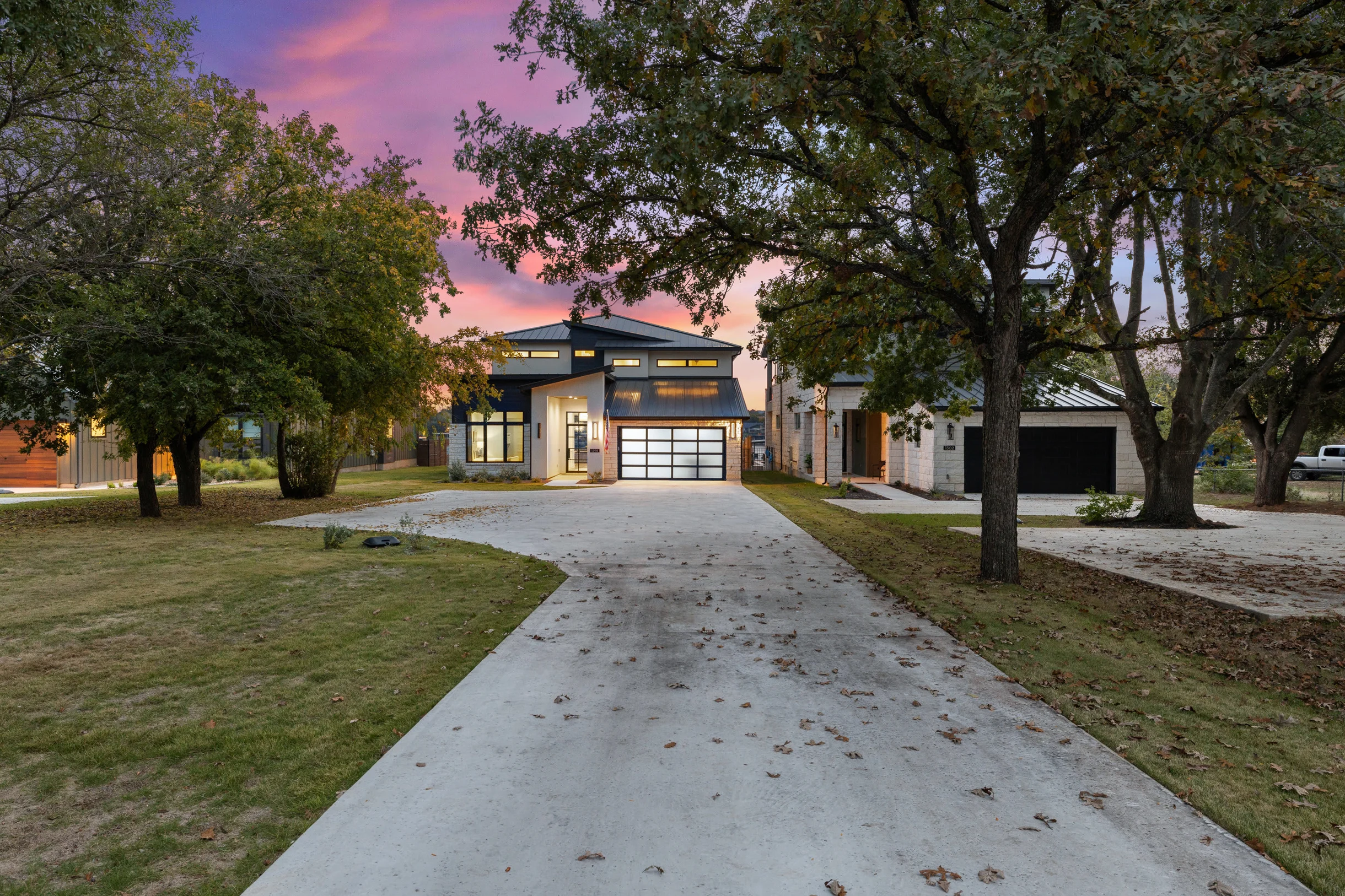 Luxe Lakefront Haven | Concierge Services #53
