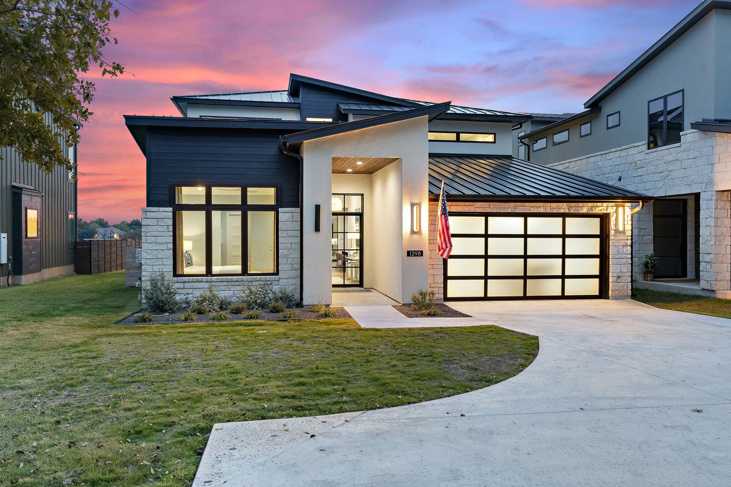 Luxe Lakefront Haven | Concierge Services #66