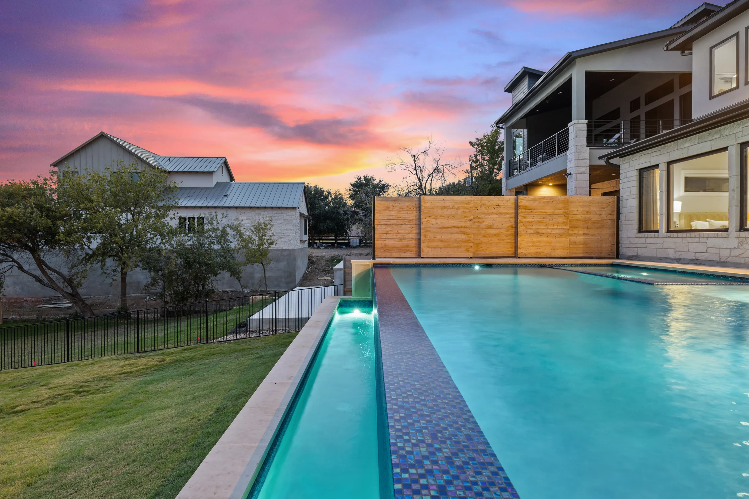 Luxe Lakefront Haven | Concierge Services #91