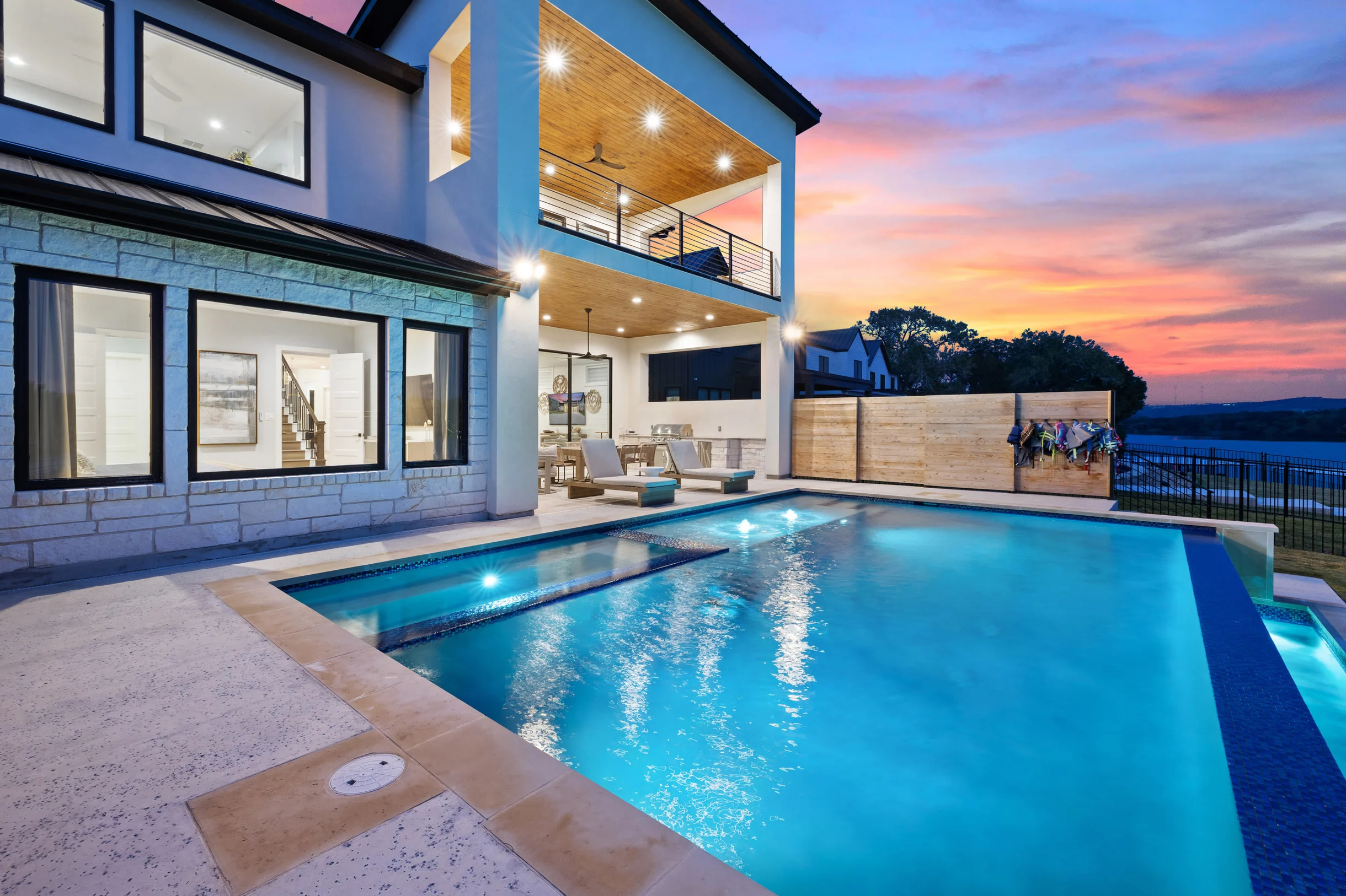 Luxe Lakefront Haven | Concierge Services #86