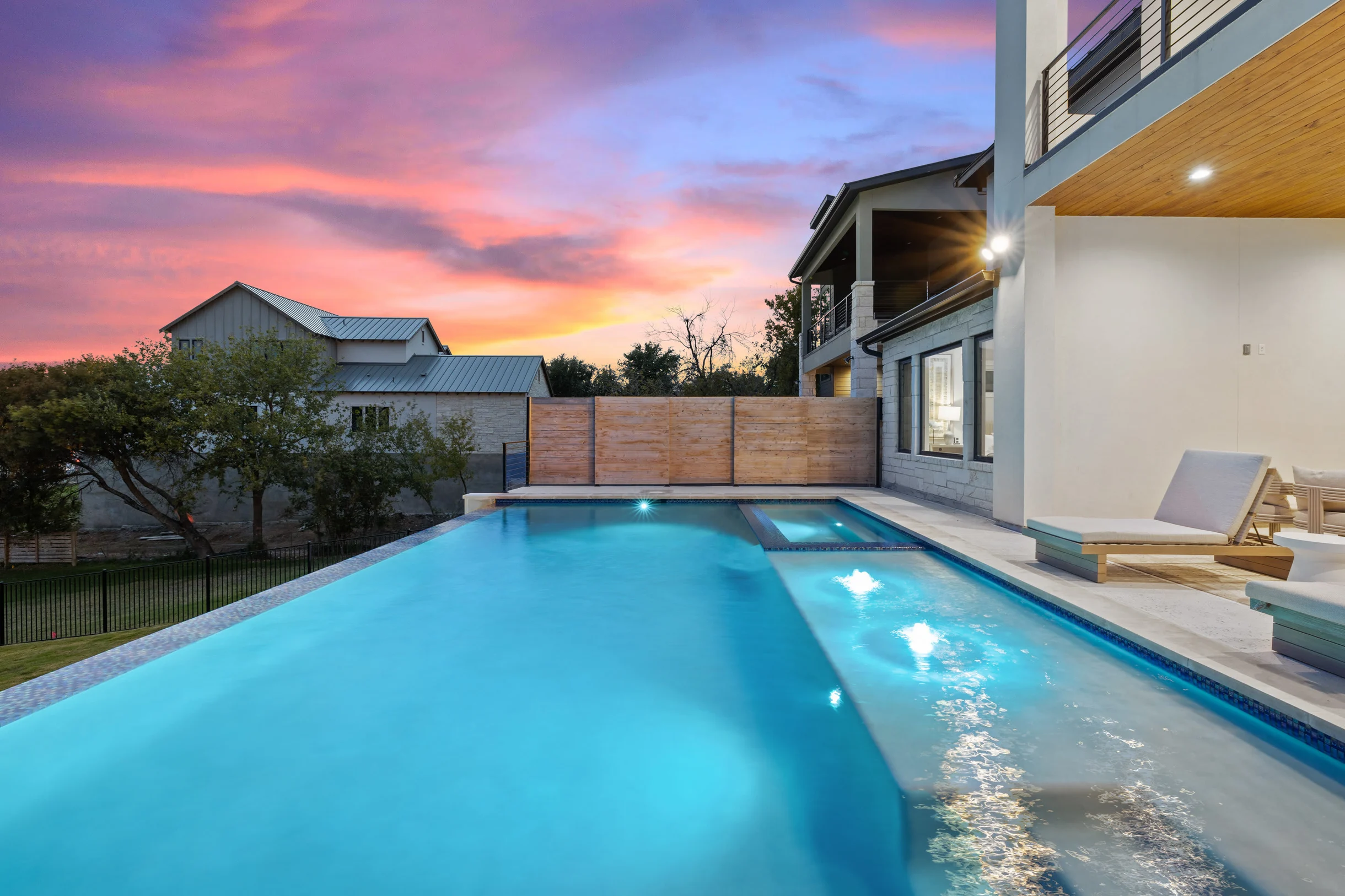 Luxe Lakefront Haven | Concierge Services #105