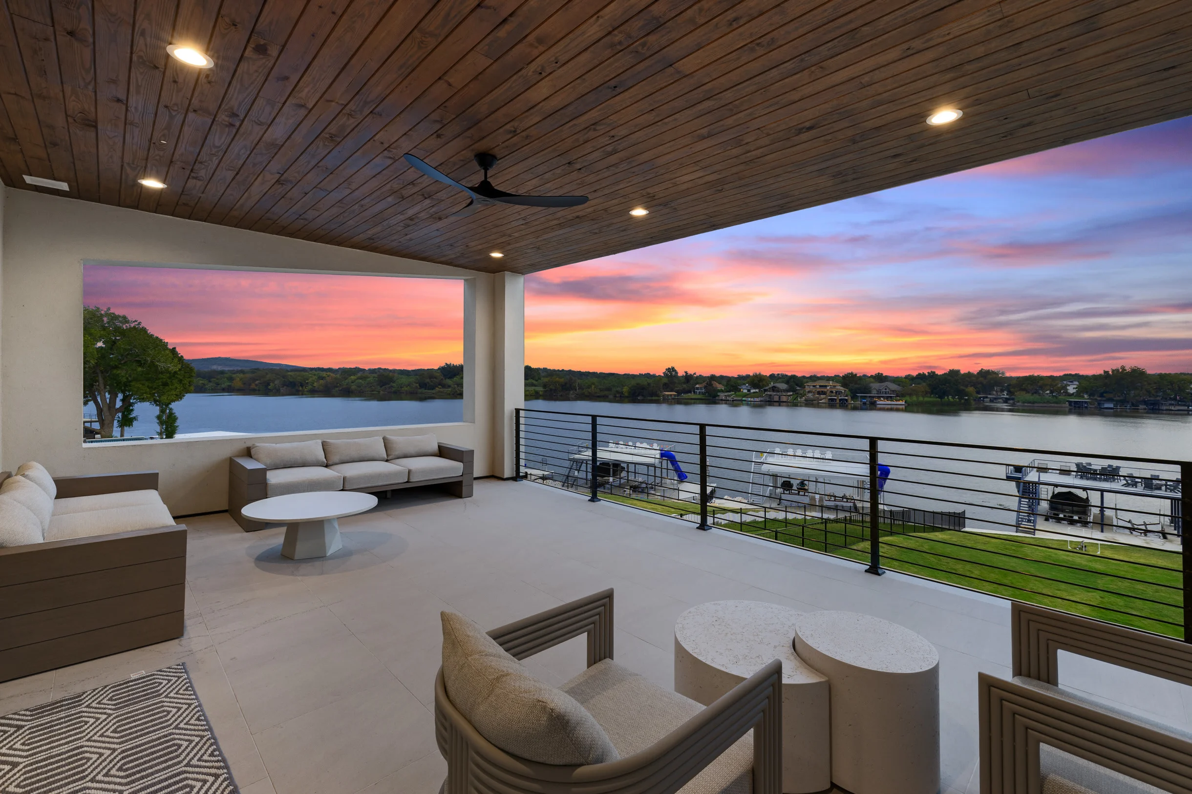 Luxe Lakefront Haven | Concierge Services #109