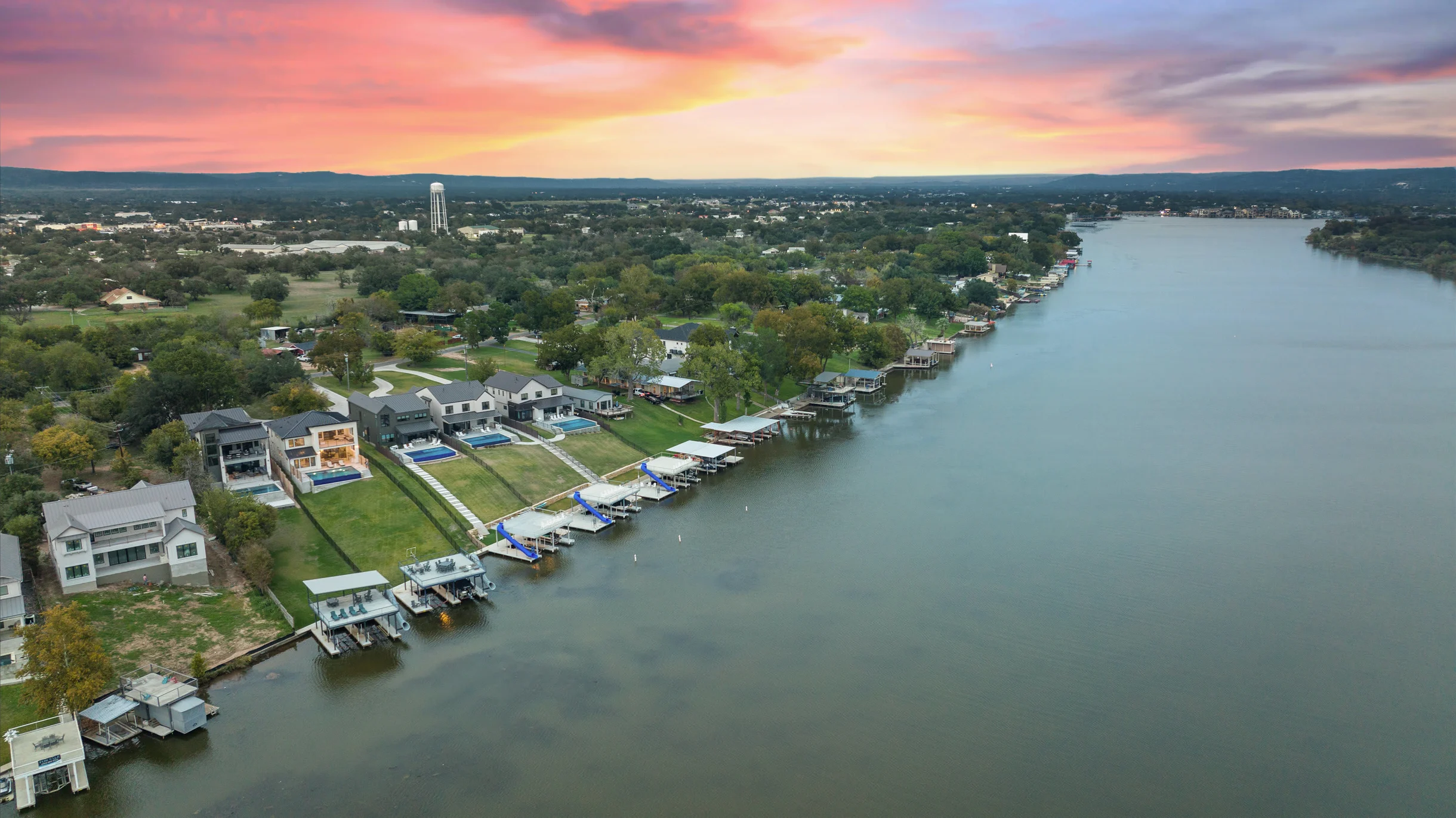 Luxe Lakefront Haven | Concierge Services #72