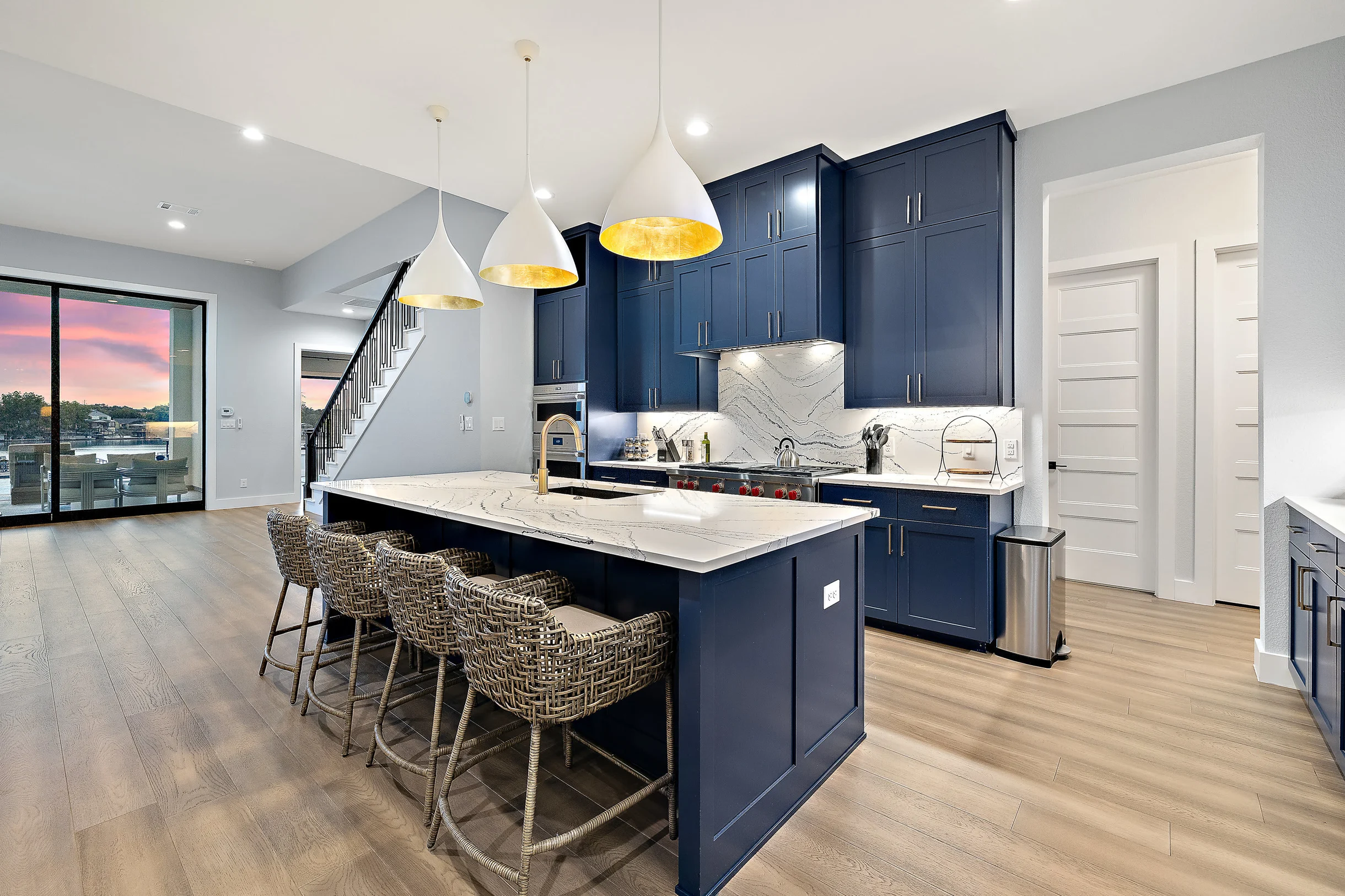 Luxe Lakefront Haven | Concierge Services #117