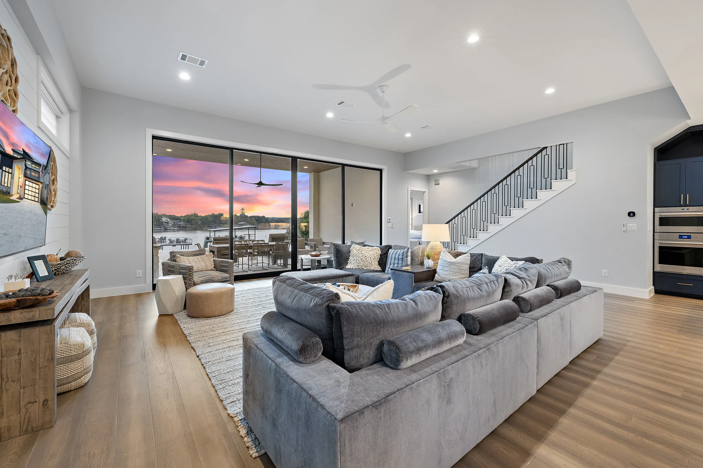 Luxe Lakefront Haven | Concierge Services #115