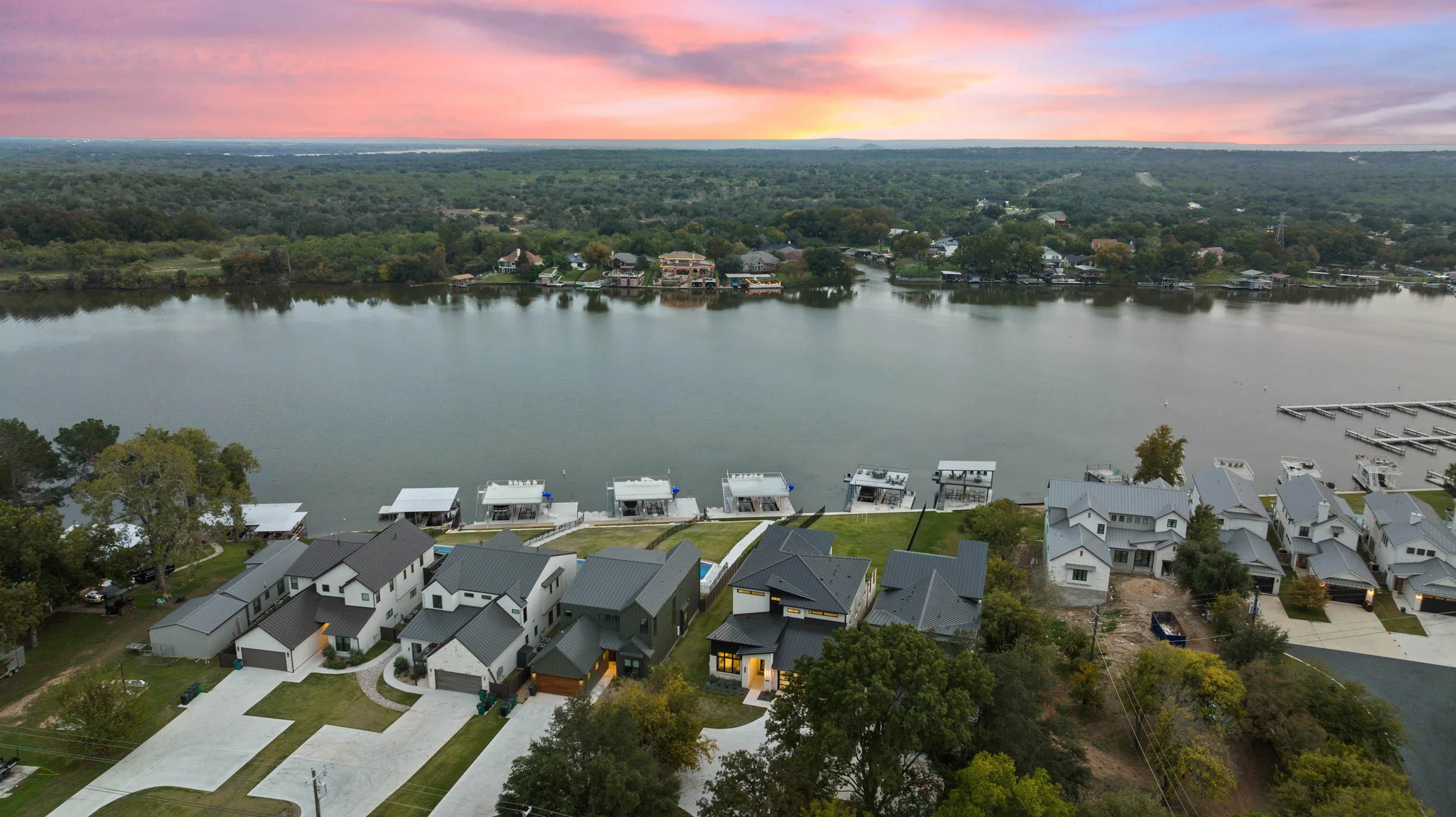 Luxe Lakefront Haven | Concierge Services #58