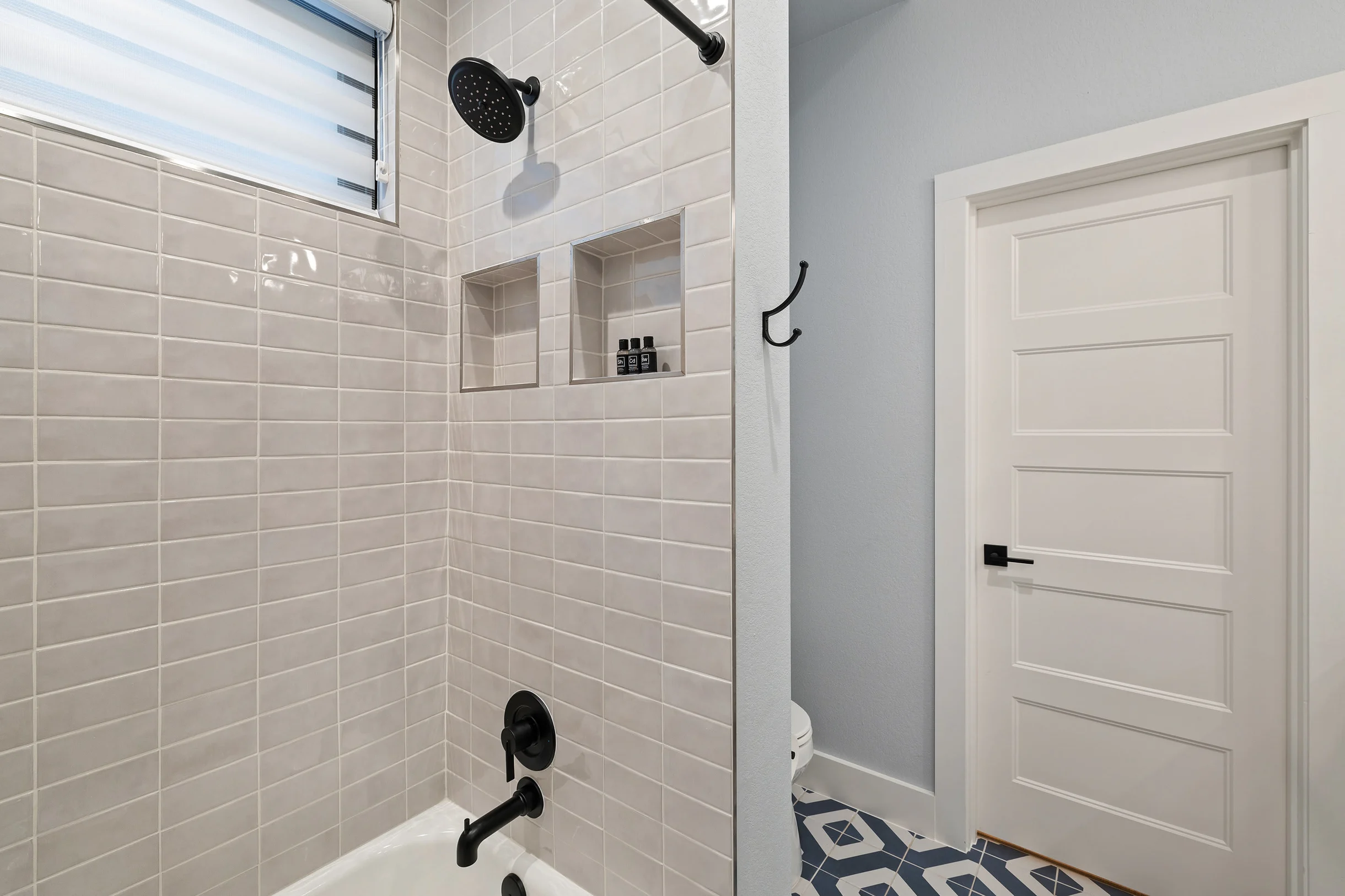 Luxe Lakefront Haven | Concierge Services #88