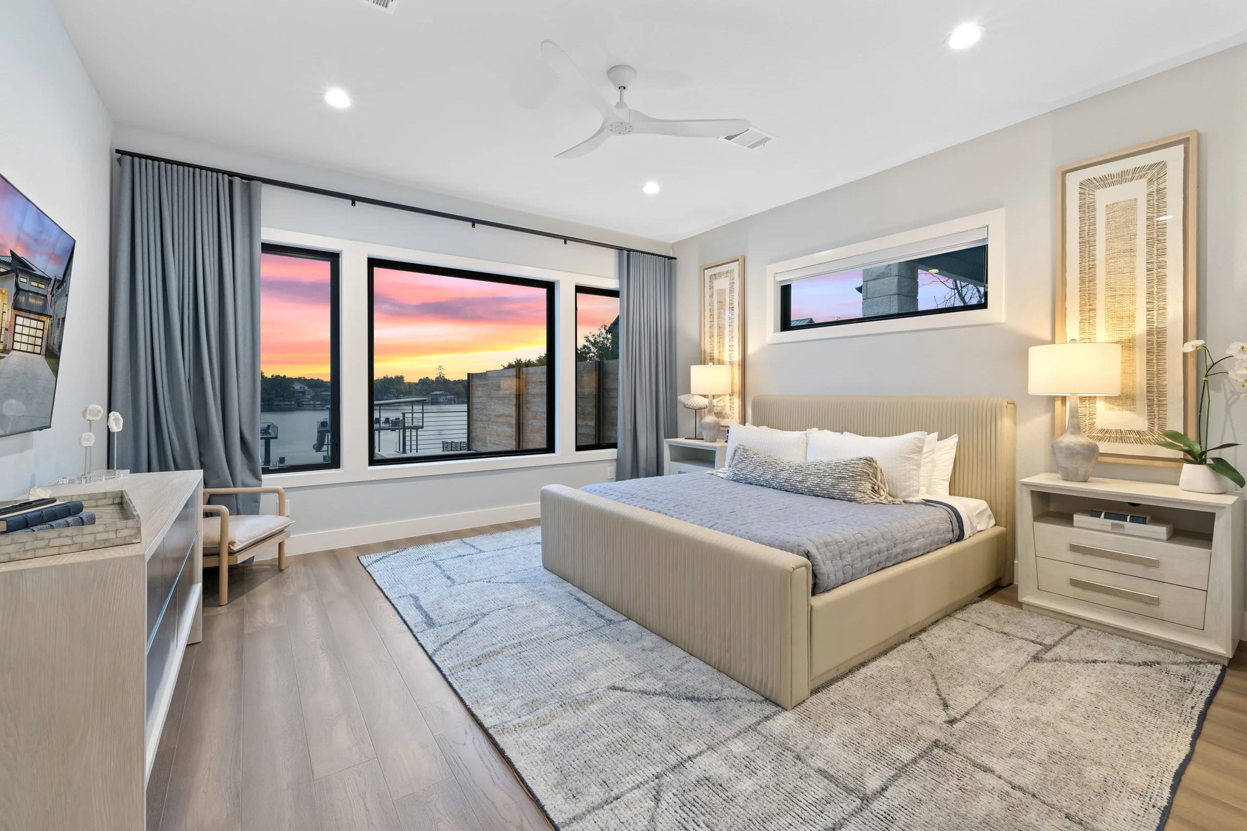 Luxe Lakefront Haven | Concierge Services #100