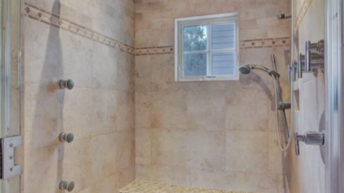 13 57th Avenue by AvantStay | Rooftop, Decks + Pool! #146