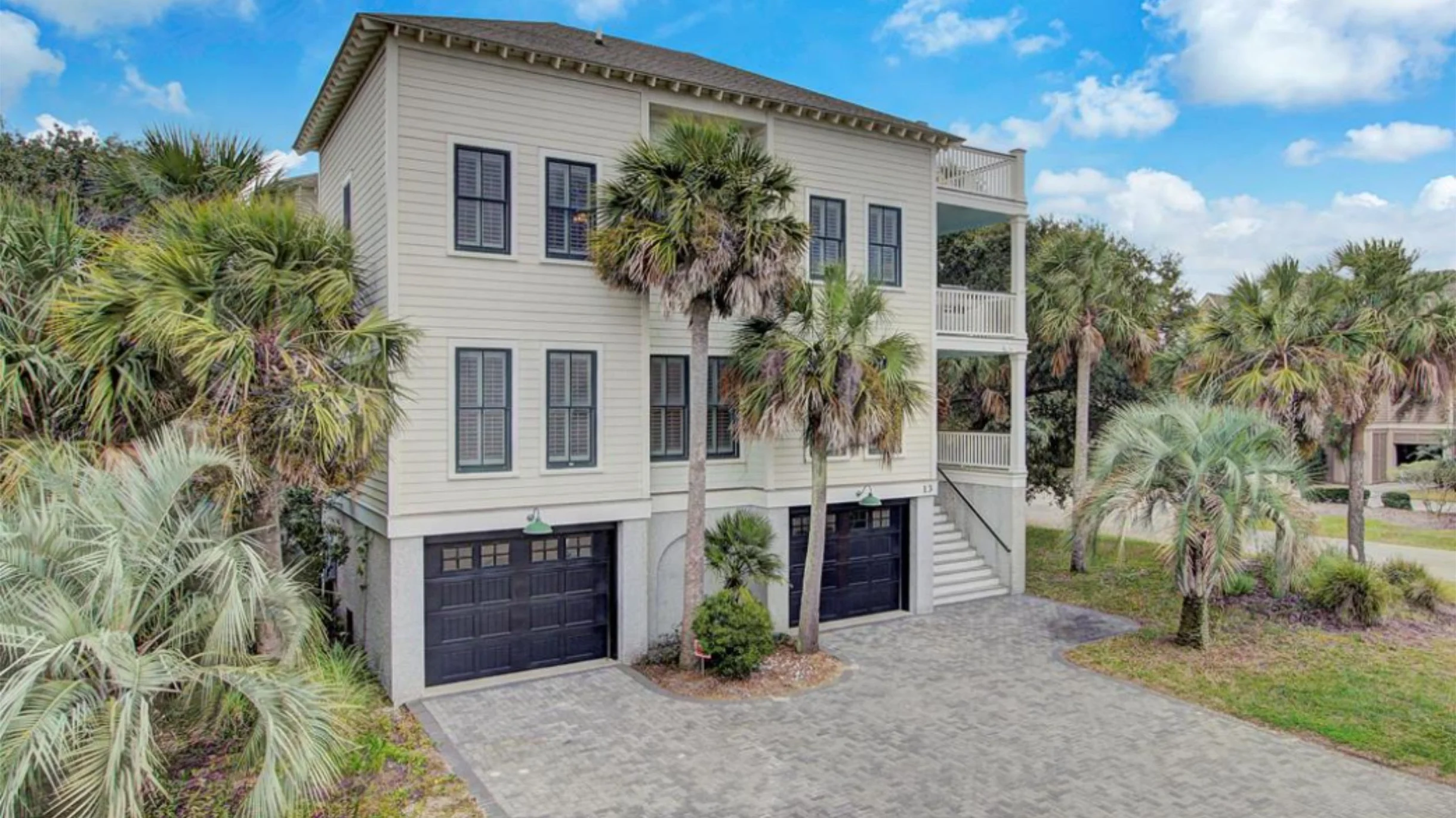 13 57th Avenue by AvantStay | Rooftop, Decks + Pool! #170
