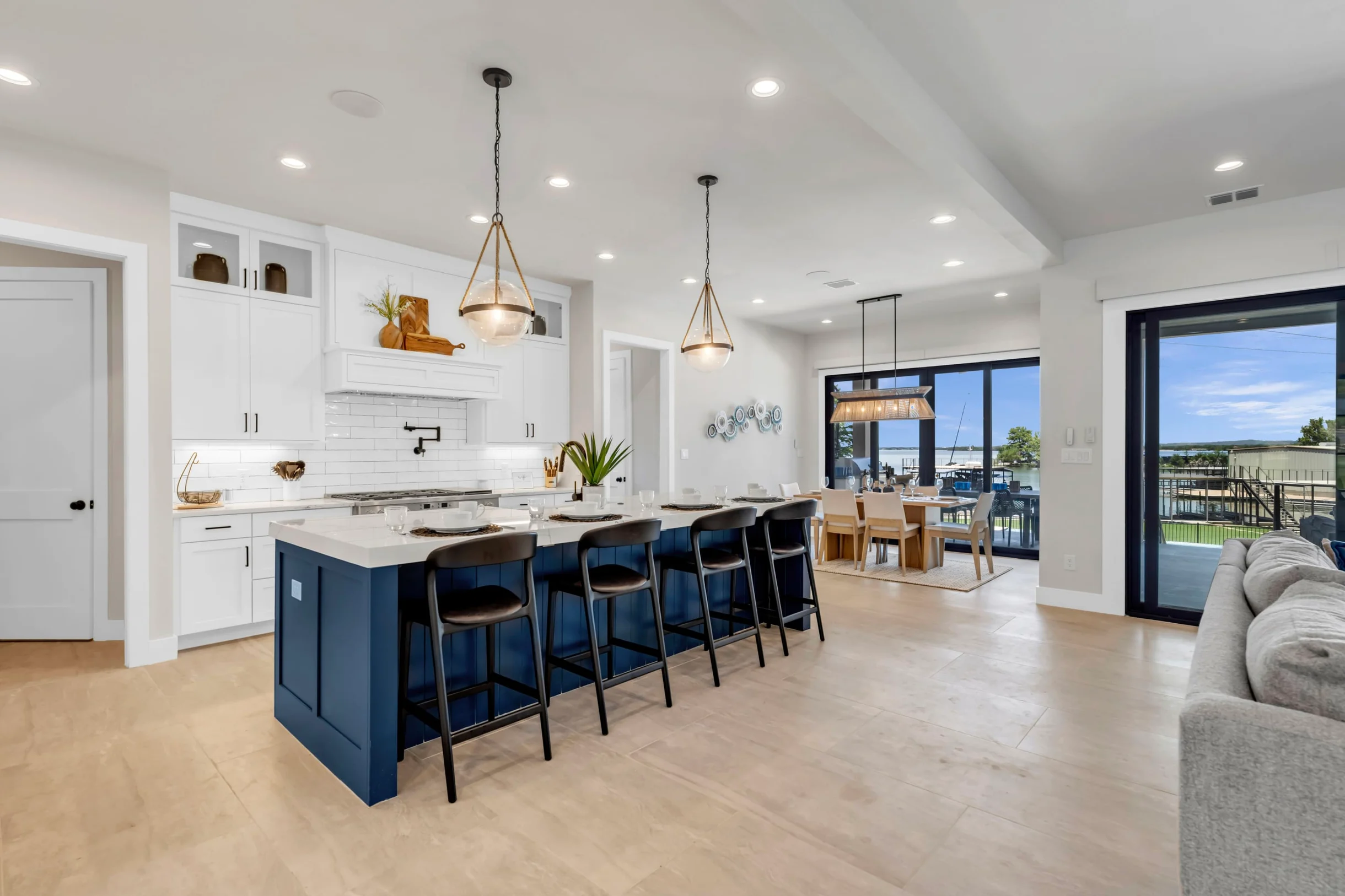 The Captain's Cove at 110 | Concierge Services #67