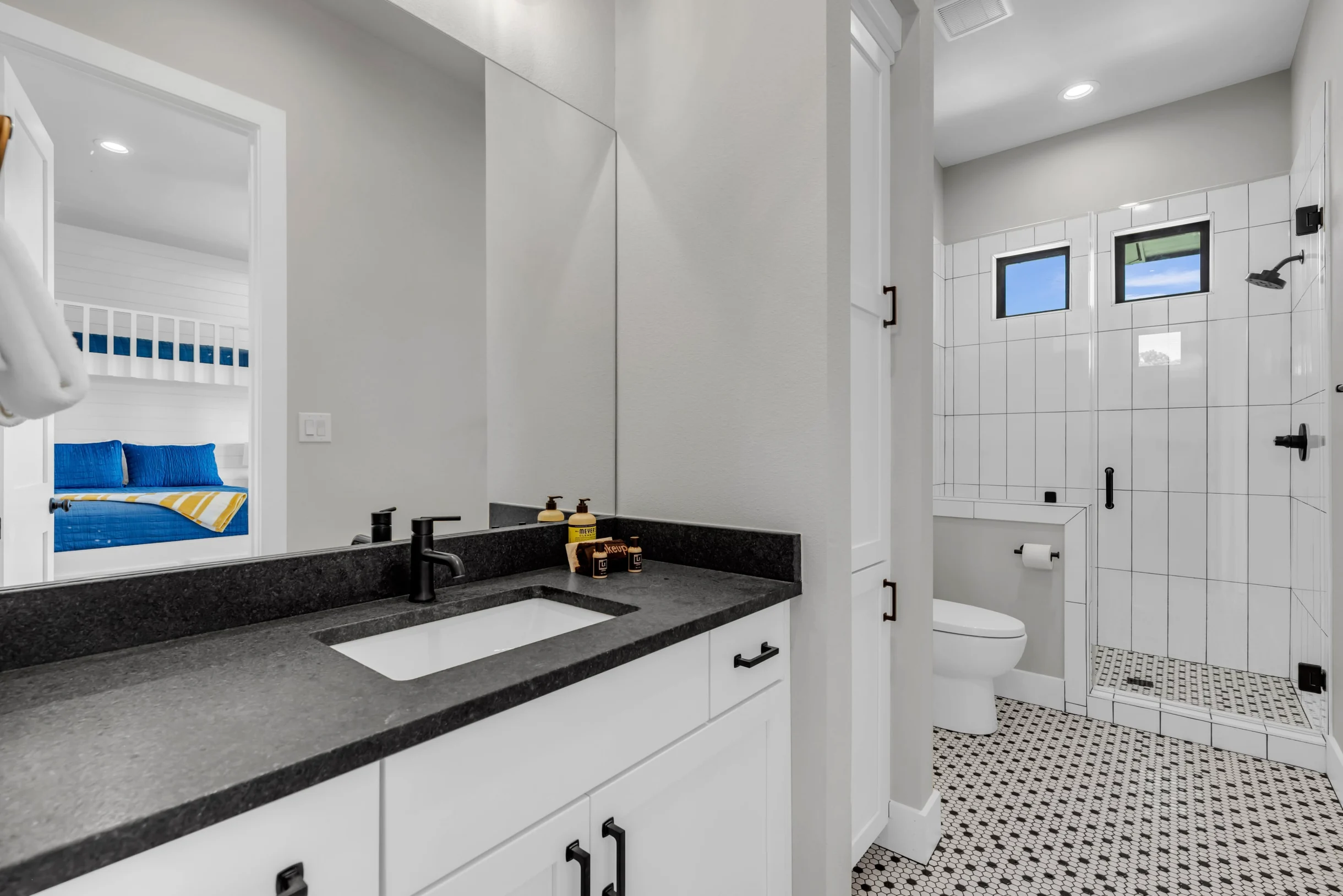 The Captain's Cove at 110 | Concierge Services #92