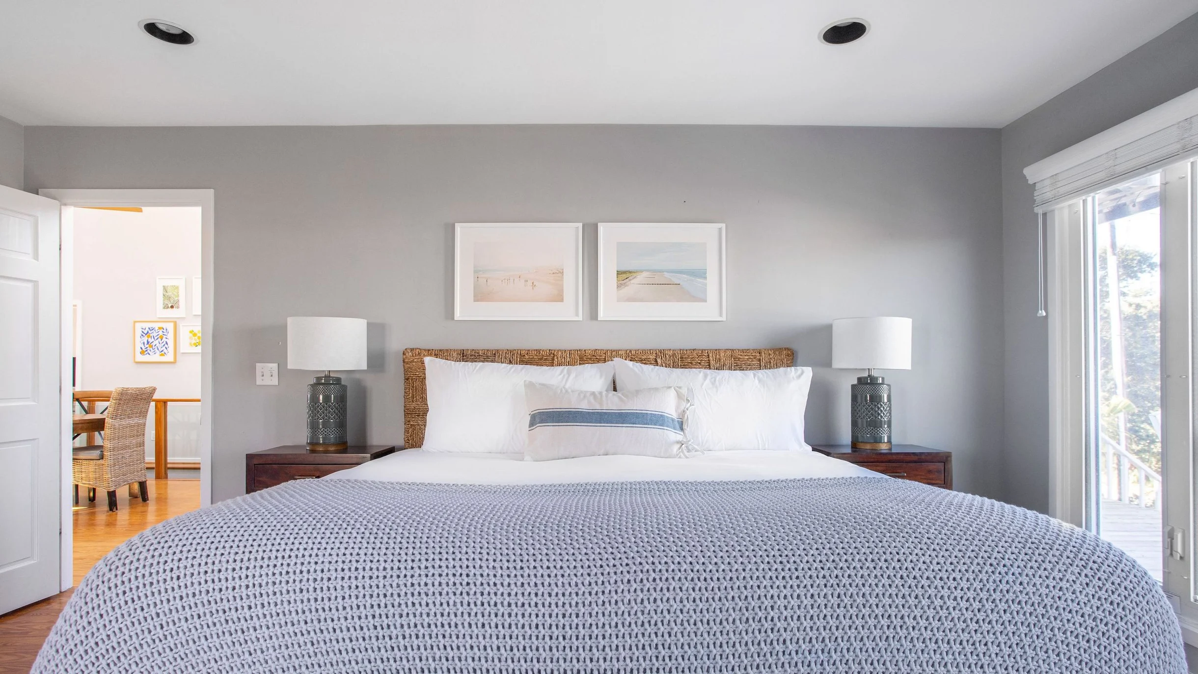 Lighthouse by AvantStay | Beachfront + Pool + Game Room | Rooftop Firepit + Ocean Views | Folly Beach + Private Beach Access #79