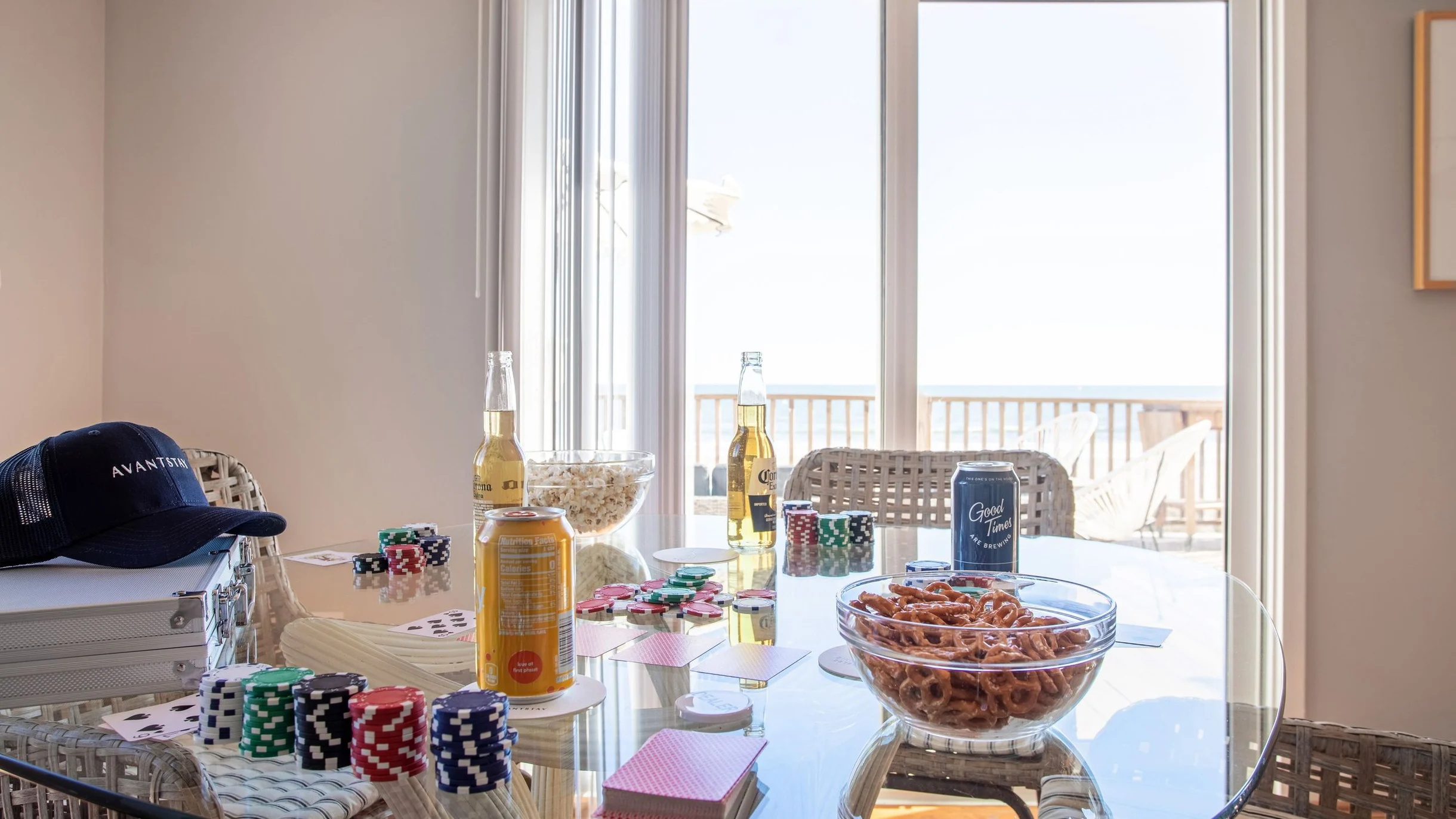 Lighthouse by AvantStay | Beachfront + Pool + Game Room | Rooftop Firepit + Ocean Views | Folly Beach + Private Beach Access #80