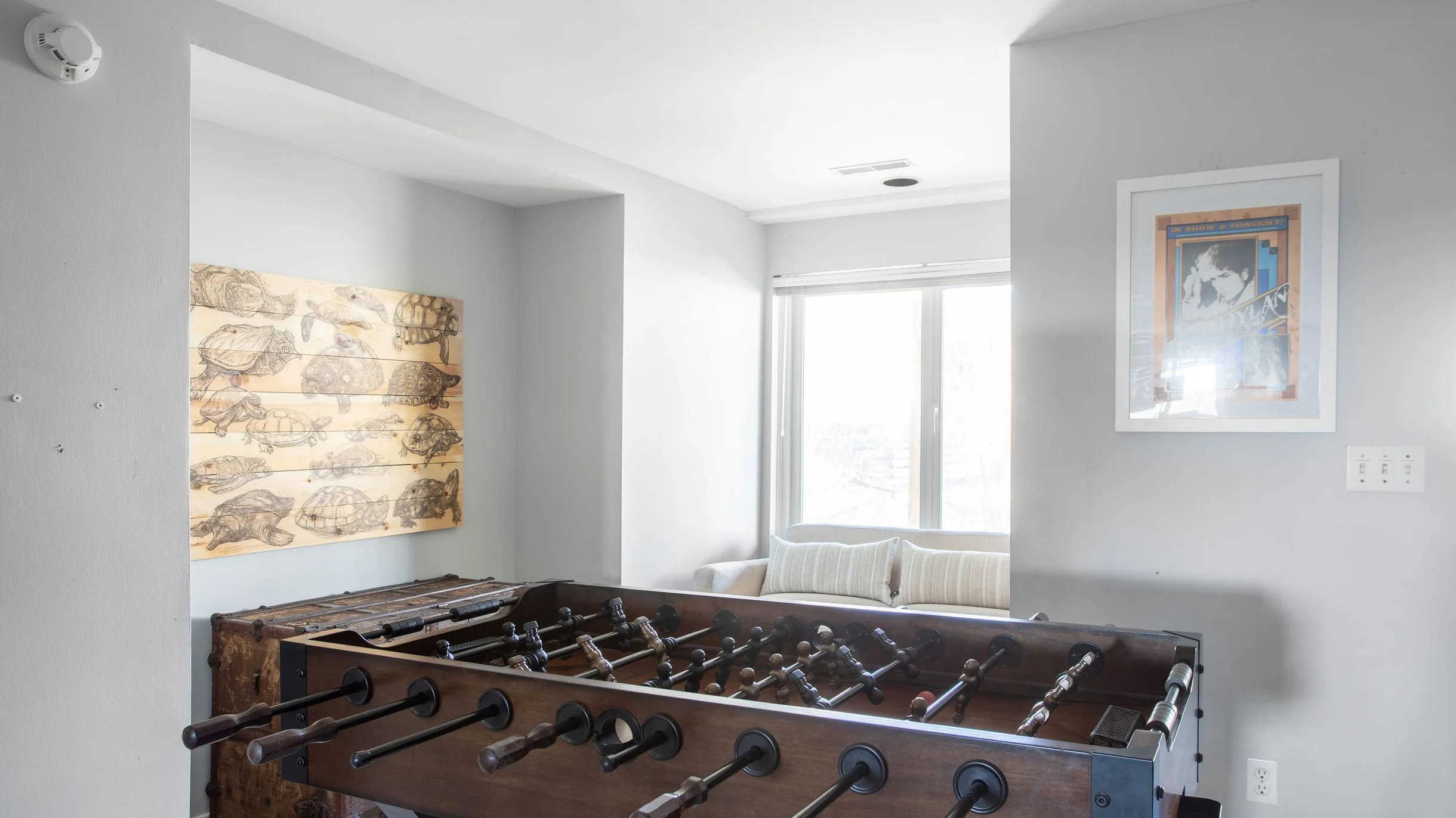 Lighthouse by AvantStay | Beachfront + Pool + Game Room | Rooftop Firepit + Ocean Views | Folly Beach + Private Beach Access #98