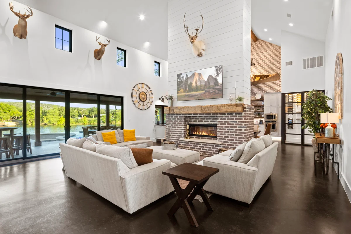 LBJ Lodge | Concierge Services #67