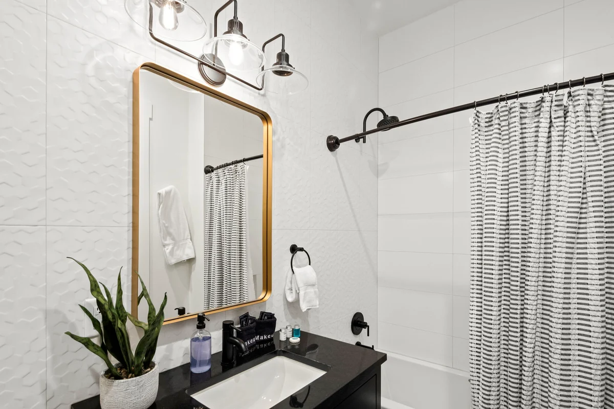 LBJ Lodge | Concierge Services #102