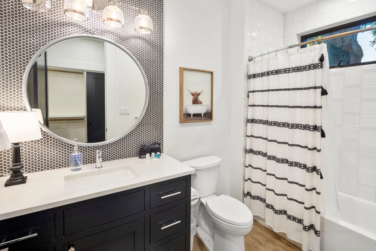 LBJ Lodge | Concierge Services #100