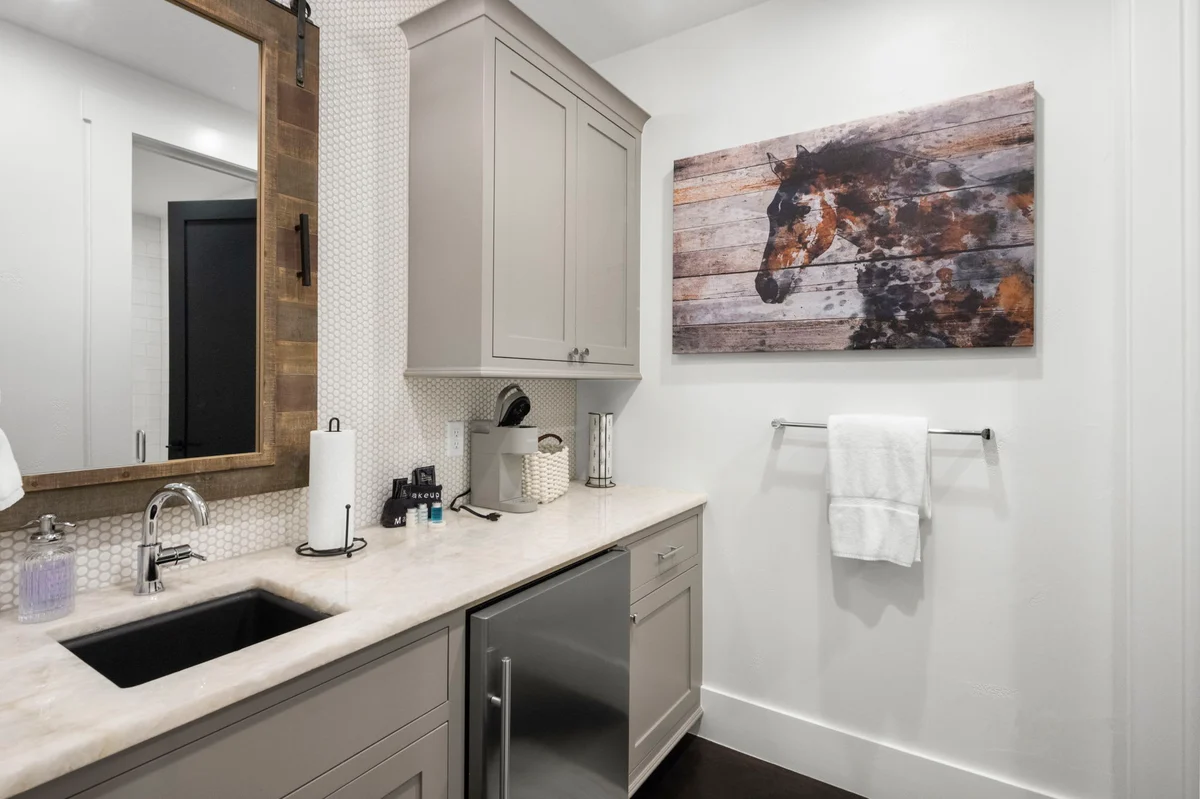 LBJ Lodge | Concierge Services #77