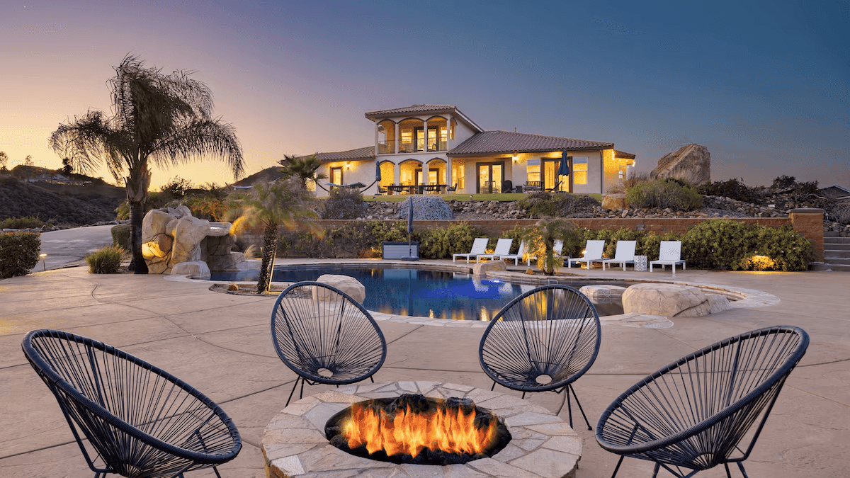 Colina by AvantStay | Secluded Mountain Top Oasis w/ Pool, Hot Tub & Putting Green! #152