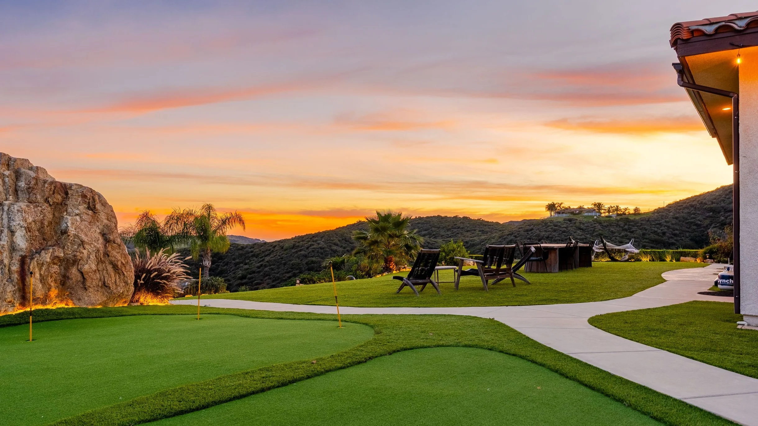 Colina by AvantStay | Secluded Mountain Top Oasis w/ Pool, Hot Tub & Putting Green! #153