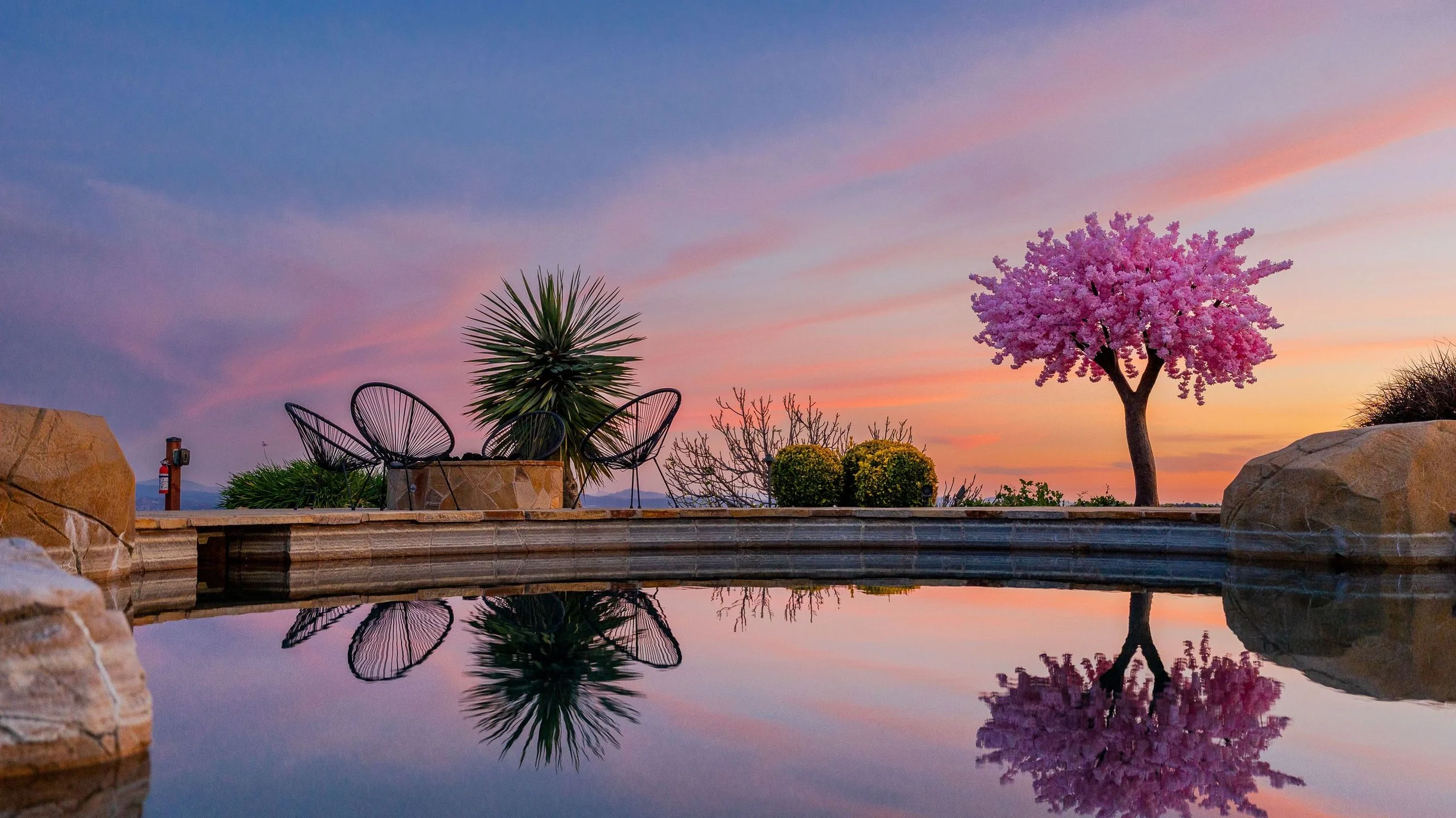 Colina by AvantStay | Secluded Mountain Top Oasis w/ Pool, Hot Tub & Putting Green! #155