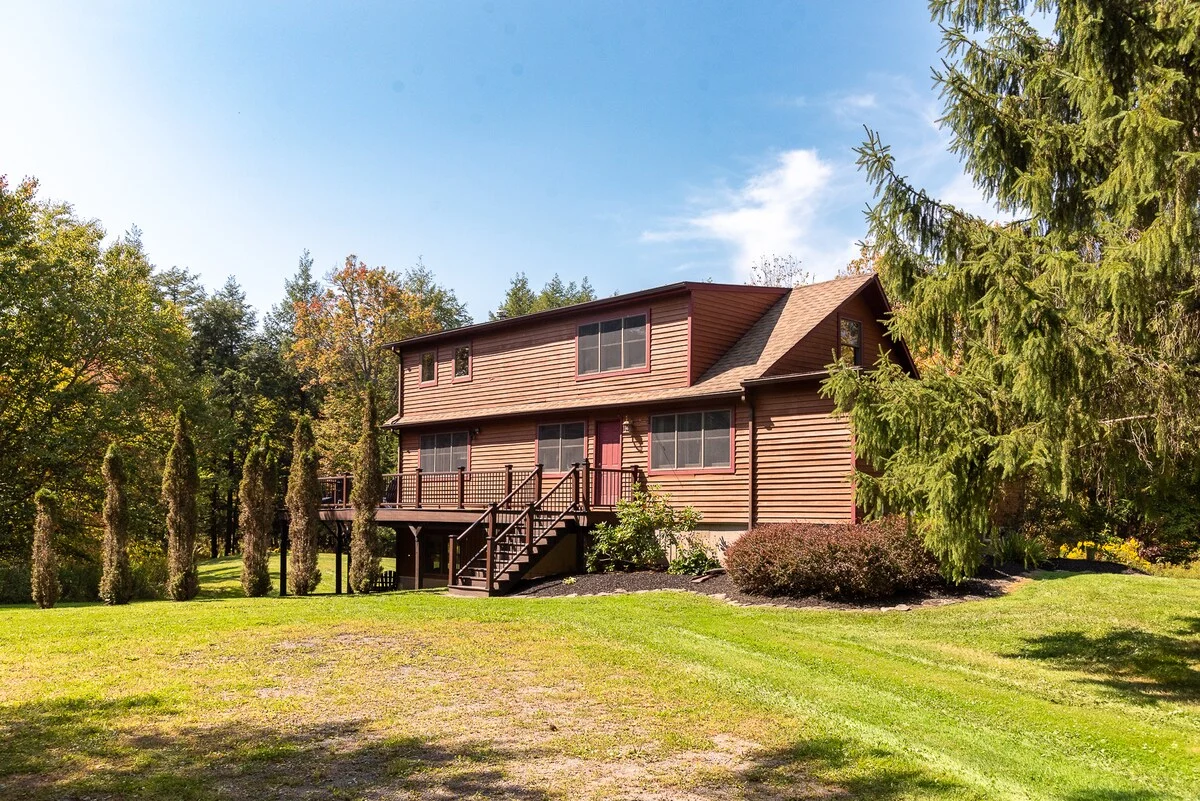 Warm & Woodsy Cabin Year-Round Escape #91