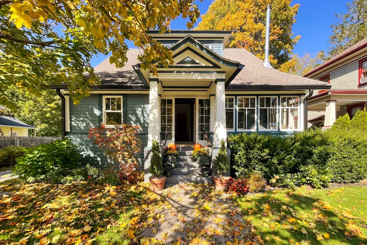 Hygge Haus • Warm Welcoming Year-Round Escape #97