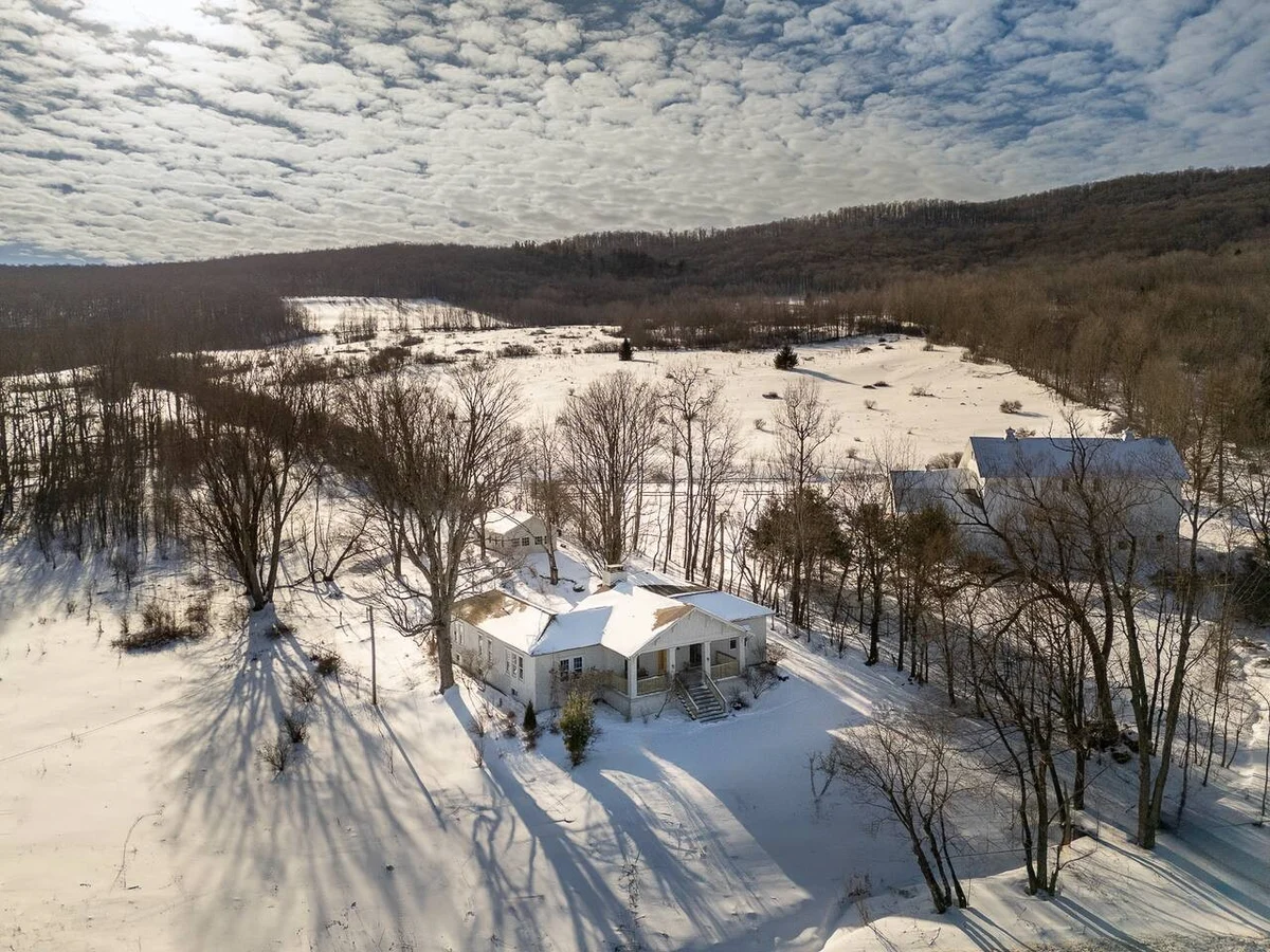 Luxe 3BR Getaway for 4 Seasons #85