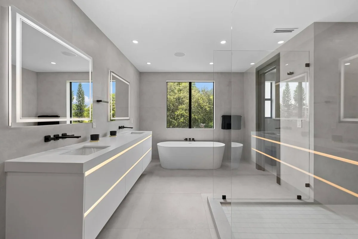 Modern Miami Estate w/ Pool & Rooftop #46