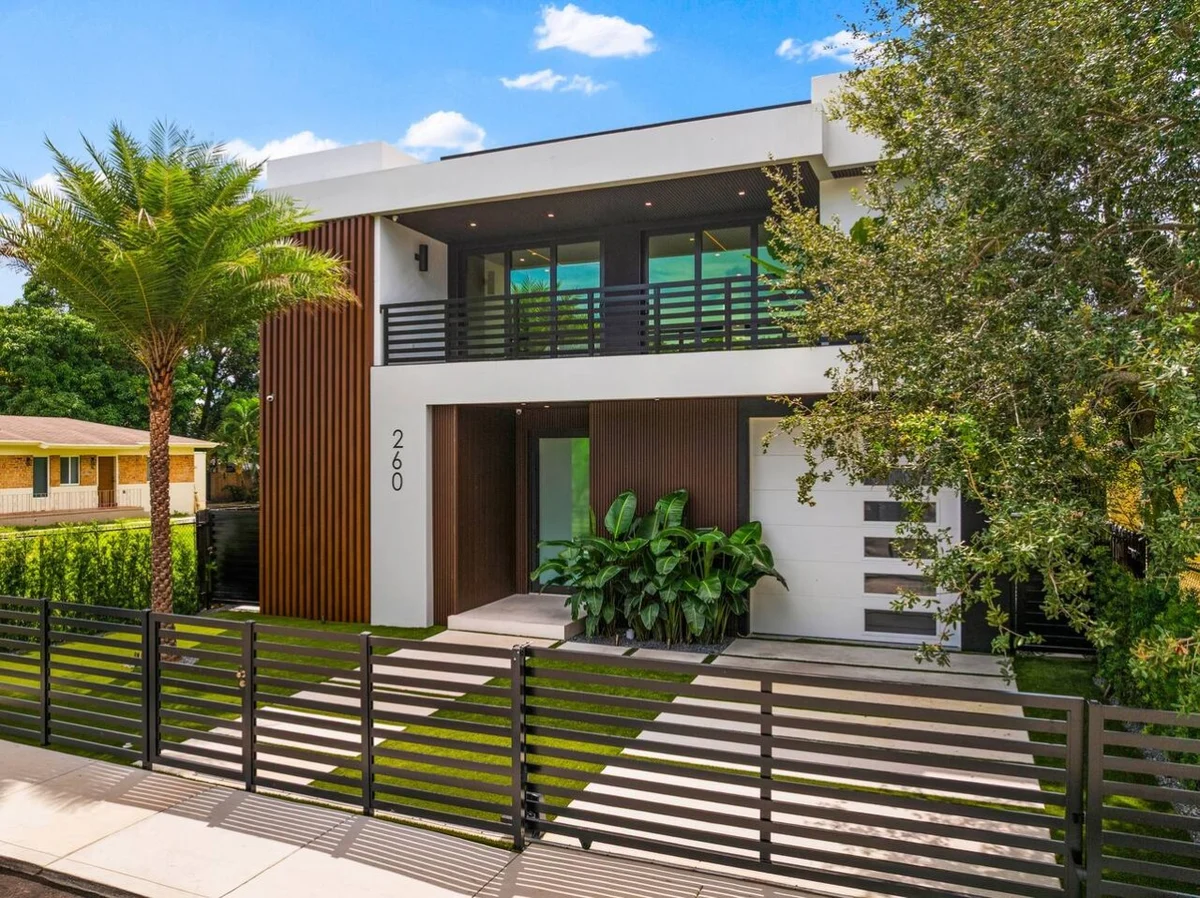 Modern Miami Estate w/ Pool & Rooftop #17