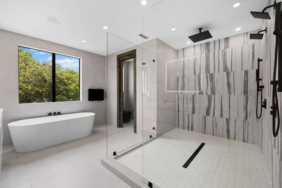 Modern Miami Estate w/ Pool & Rooftop #42