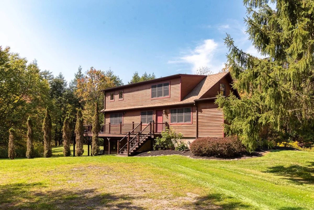 Warm & Woodsy Cabin Year-Round Escape #126