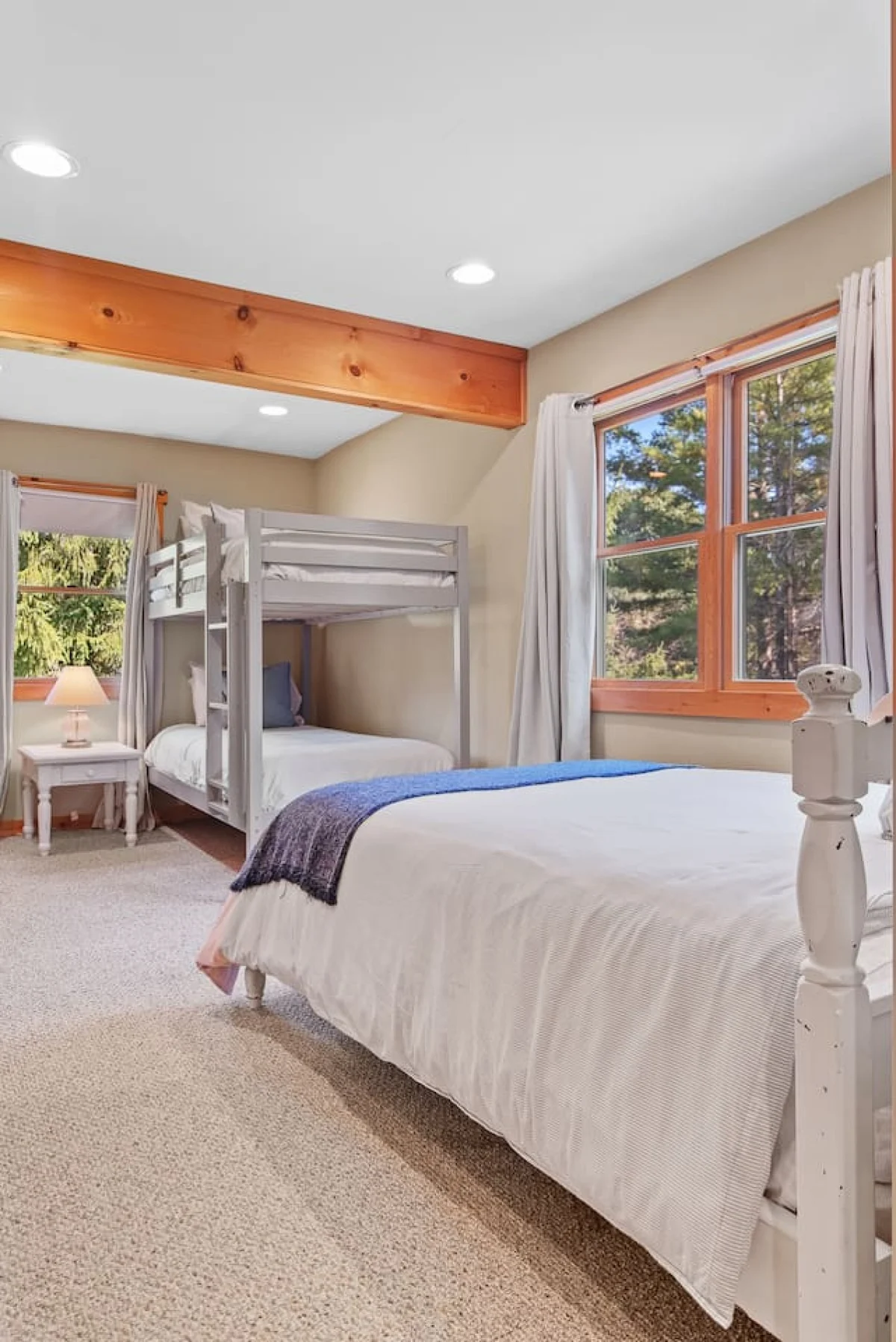 Warm & Woodsy Cabin Year-Round Escape #113