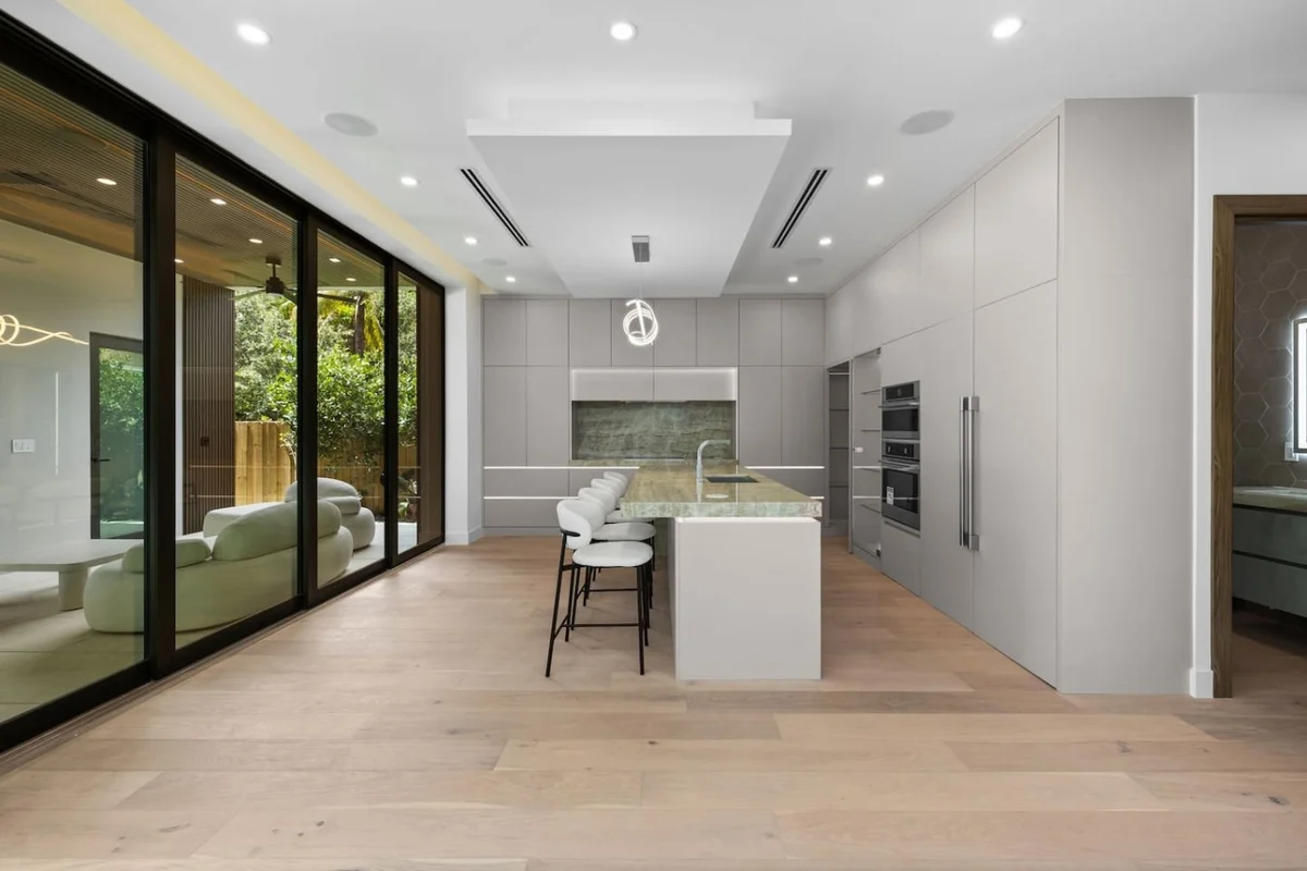 Modern Miami Estate w/ Pool & Rooftop #108