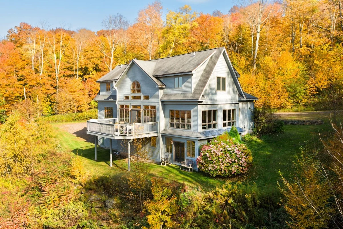 Stars, Sky & Mountain Views • Modern Upstate Stay #142