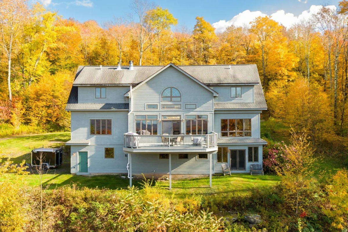 Stars, Sky & Mountain Views • Modern Upstate Stay #141