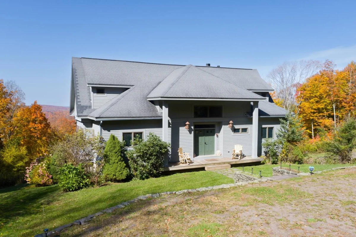 Stars, Sky & Mountain Views • Modern Upstate Stay #139
