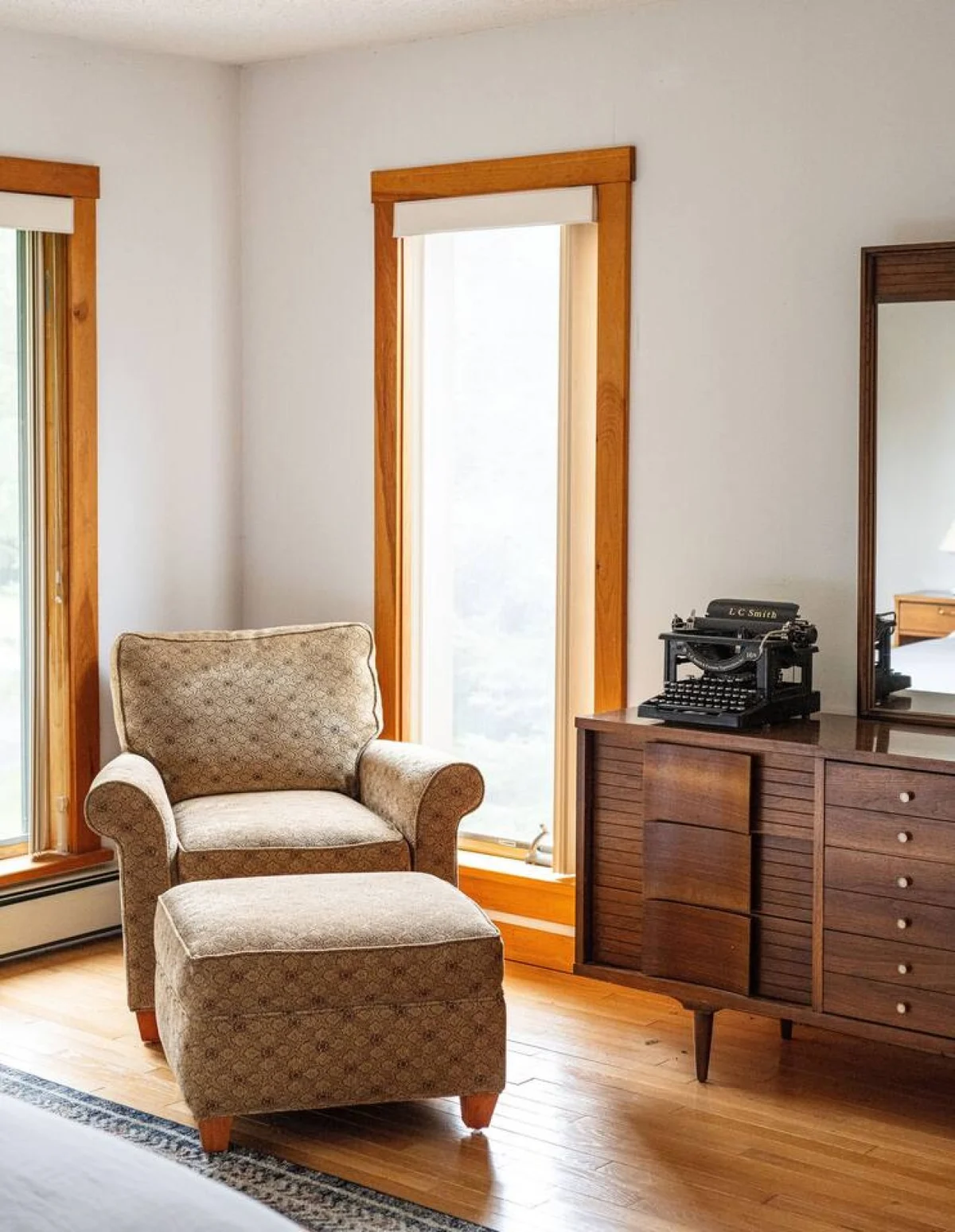 Cozy Year Round Getaway • Private Catskills Cabin #168